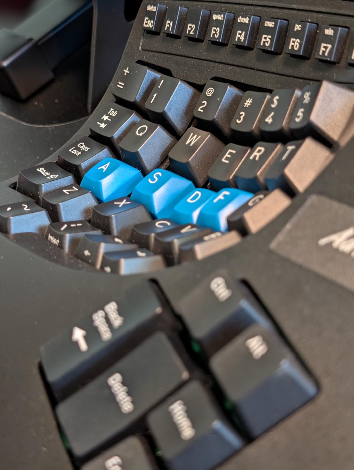 Kinesis Advantage2 Ergonomic Keyboard (KB600), Black top case, Cherry MX Brown Switches, QWERTY keycaps customer photo 2