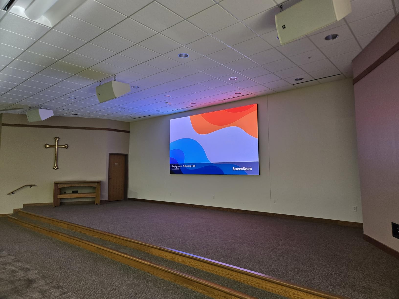 ScreenBeam 960 Wireless Display Receiver - Native Screen Mirroring, Supports Windows/Android/Apple Devices, Miracast, Receiver Connects to Display or Projector via USB/HDMI Cable customer photo 1