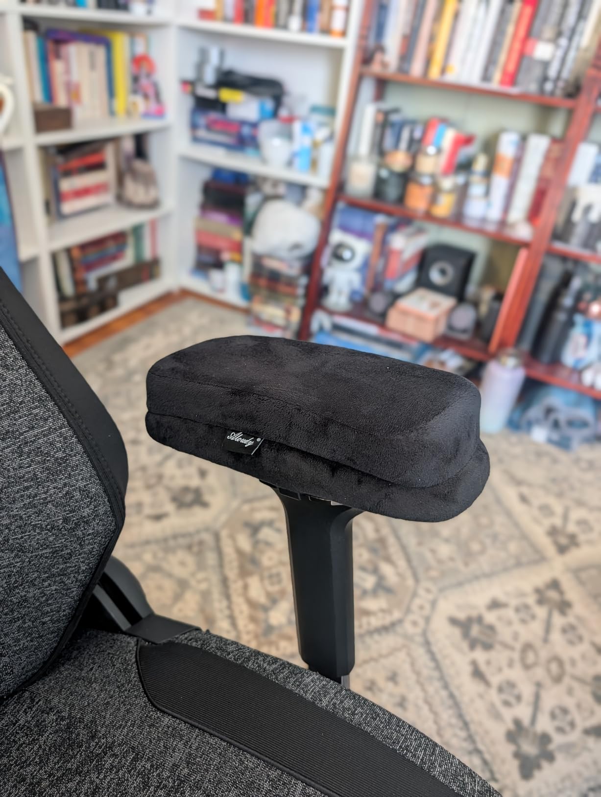 Aloudy Ergonomic Memory Foam Office Chair Armrest Pads, Comfy Gaming Chair Arm Rest Covers for Elbows and Forearms Pressure Relief (Set of 2) customer photo 1