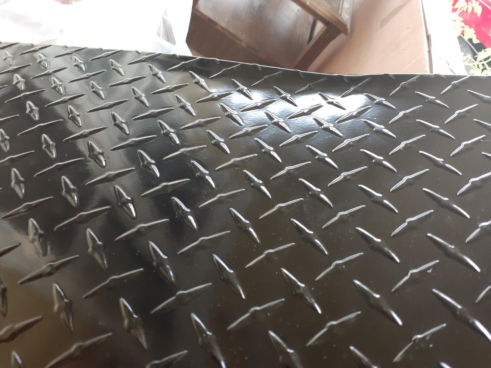 Northern Tool Slim Low Profile Crossover Truck Tool Box - Aluminum, Gloss Black, Paddle Latches, 69in. x 12in. x 13in., Model# 36212712 customer photo 1