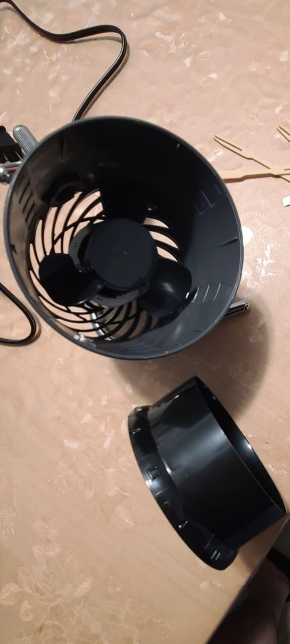 Vornado Pivot Personal Air Circulator Fan, 6-inch, Quiet Portable for Travel, 3 Speed Settings, Targeted Cooling Airflow, 360-Degree Adjustable Axis, Fan for Bedroom, Office, And Desktop, Copper customer photo 1