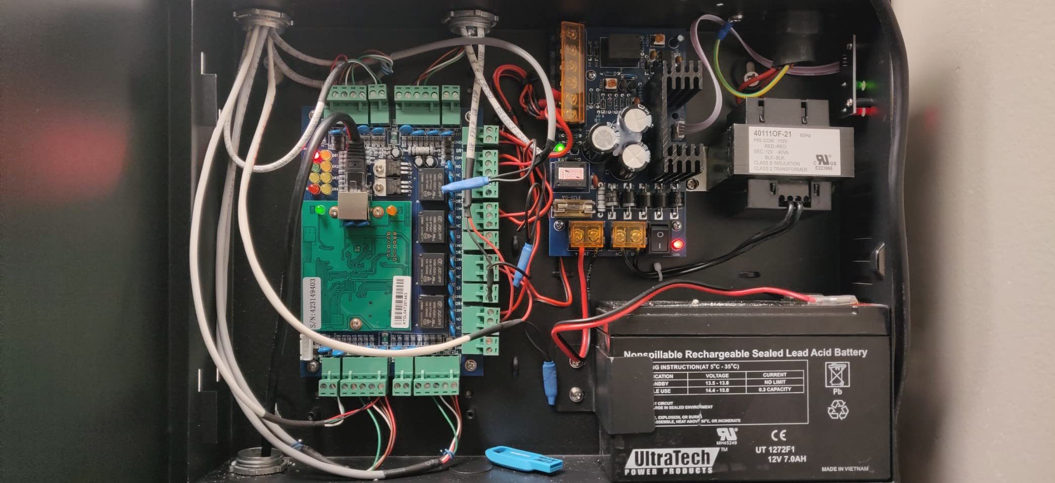 MENGQI-CONTROL 4 Doors Complete TCP/IP PIN Code RFID Card/Fob Access Control Systems with North American Standard Electric Strike for Latch Doors Keypad Reader 110V Power Supply APP Remote Open Door customer photo 1