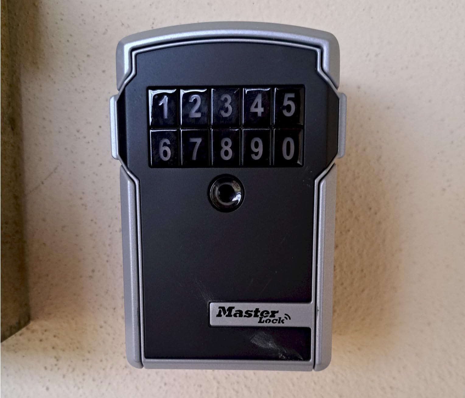 Master Lock Digital Lock Box for Keys with Code, Electronic Wall Mount Key Safe with Bluetooth Connection to iOS/Android App and Sharable Keypad Codes, 3-1/4 Inches Wide, 5441EC customer photo 1