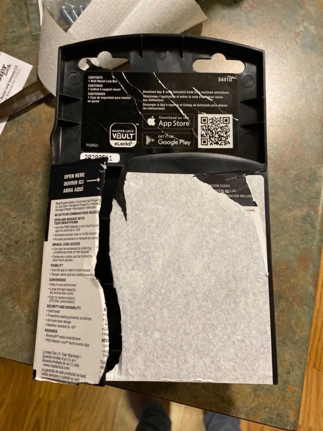 Master Lock Digital Lock Box for Keys with Code, Electronic Wall Mount Key Safe with Bluetooth Connection to iOS/Android App and Sharable Keypad Codes, 3-1/4 Inches Wide, 5441EC customer photo 2