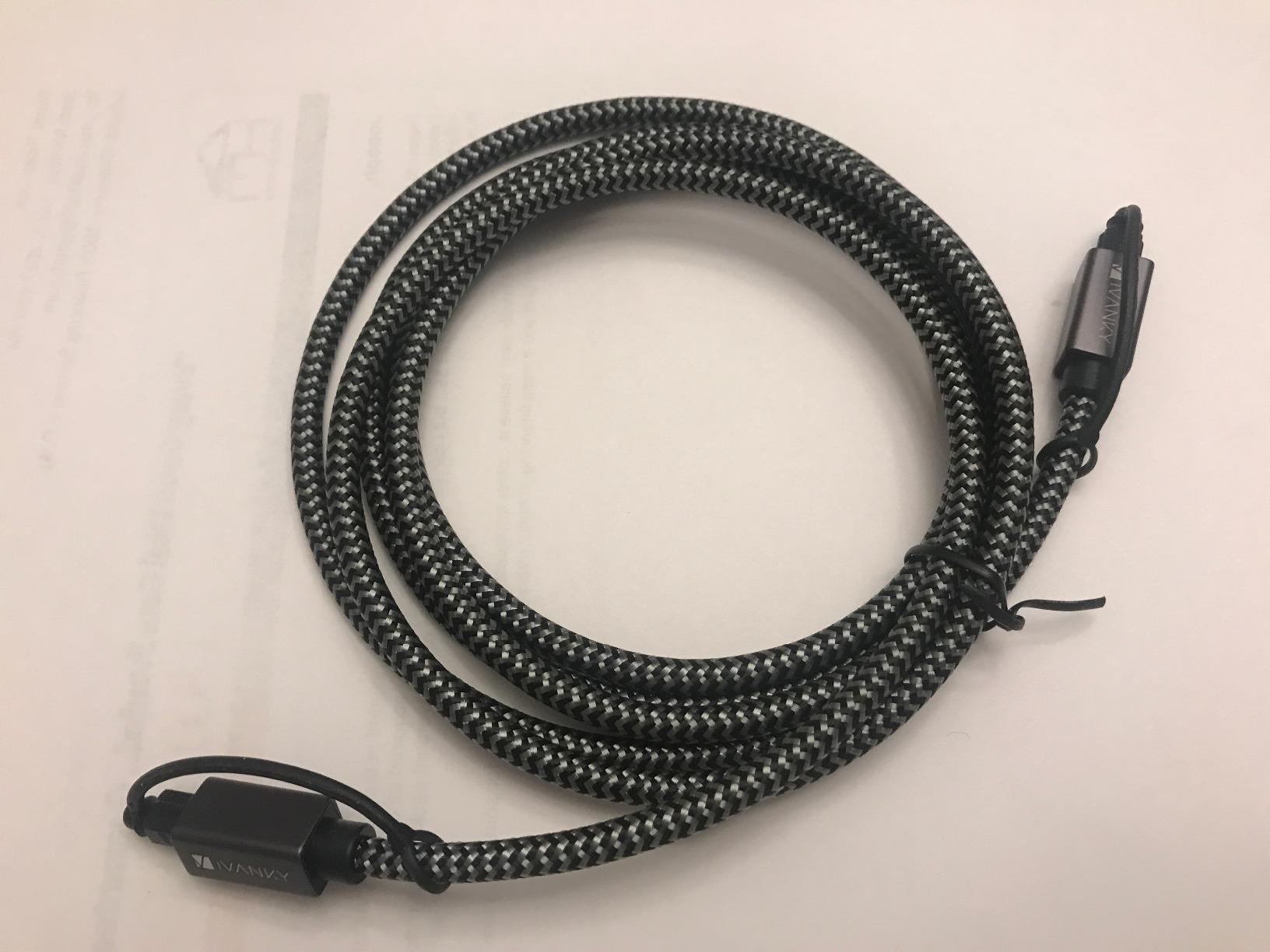 IVANKY Optical Audio Cable, 10ft Toslink Fiber Optic Cord, S/PDIF Digital Optical Audio Cable for Soundbar, Stereo Systems, Home Cinema, Xbox One/PS4/TV, Braided, Gold-Plated Connectors, 3M, Grey customer photo 2