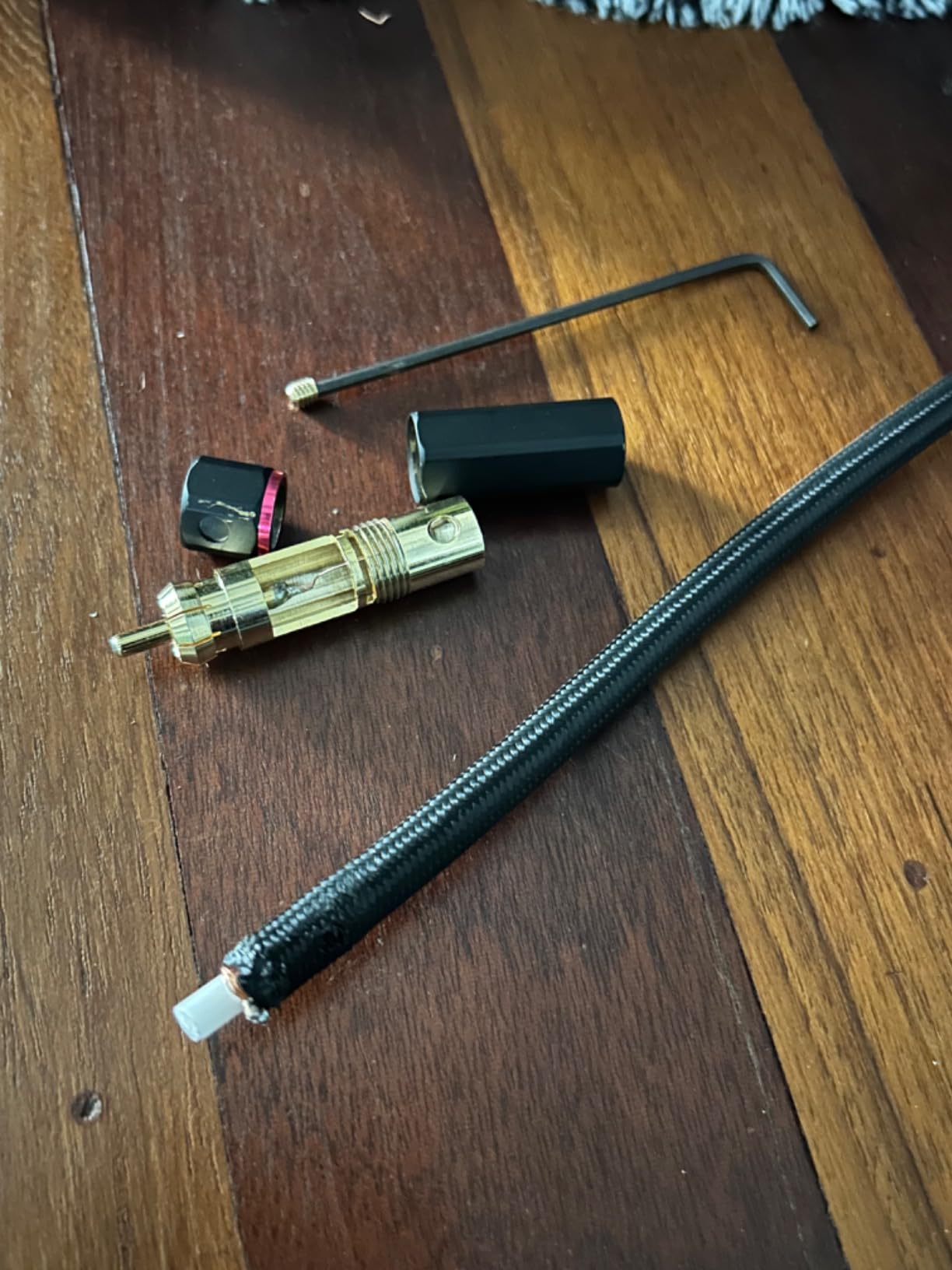 Monoprice Onix Series Digital Coaxial Audio/Video RCA Subwoofer CL2 Rated Cable, RG-6/U 75-ohm 3ft Black customer photo 2