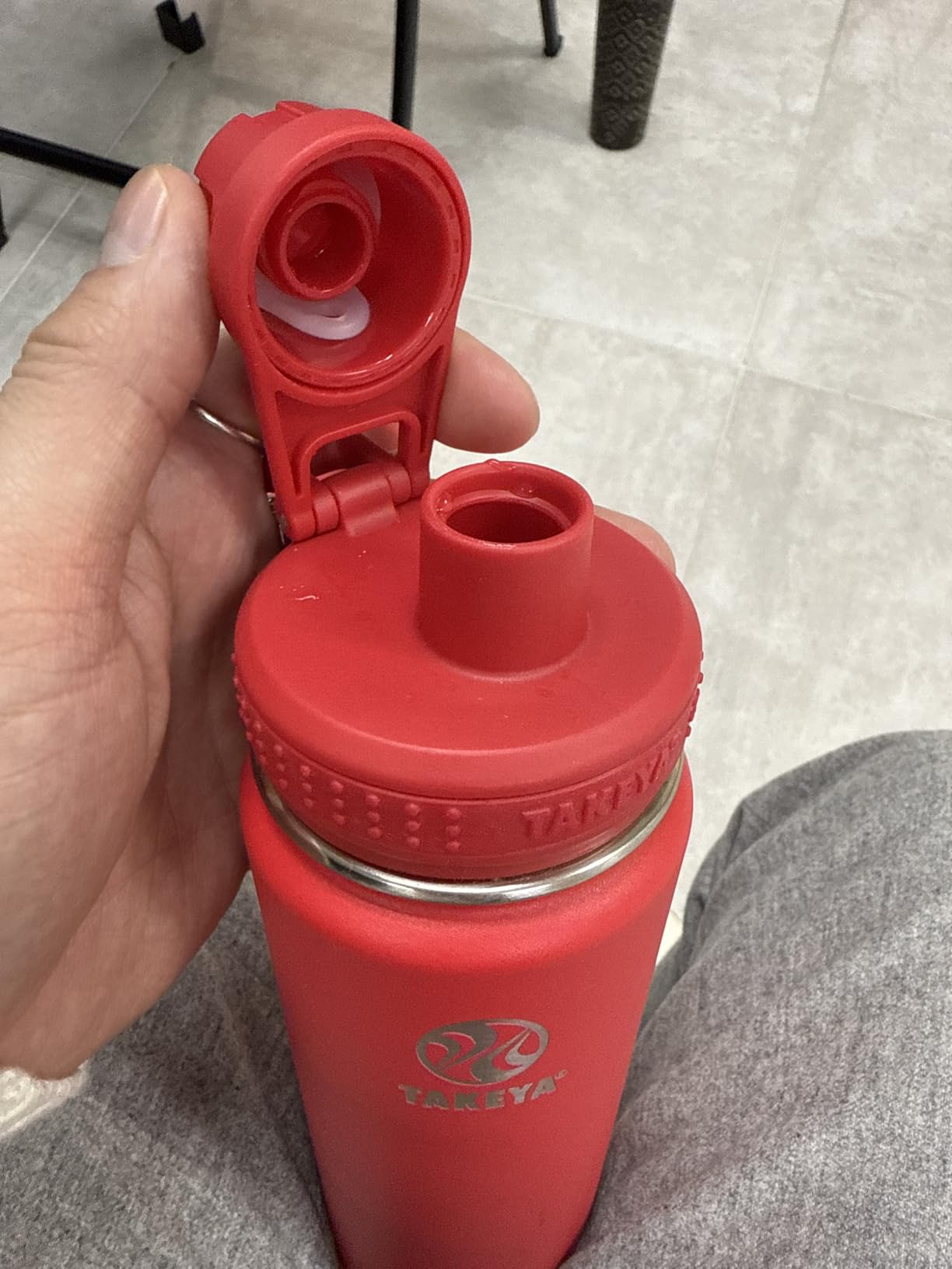 Takeya Actives Insulated Stainless Steel Water Bottle with Spout Lid, 32 Ounce, Midnight customer photo 1