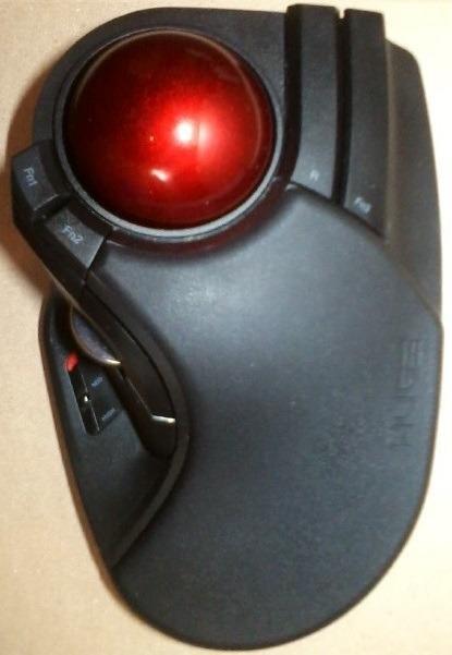 Elecom HUGE Trackball, 2.4GHz Wireless USB, Index Finger Control, Customizable 8-Button, Large Soft Palm Rest, 52mm Ball, Windows PC Mac (M-HT1DRBK) customer photo 2