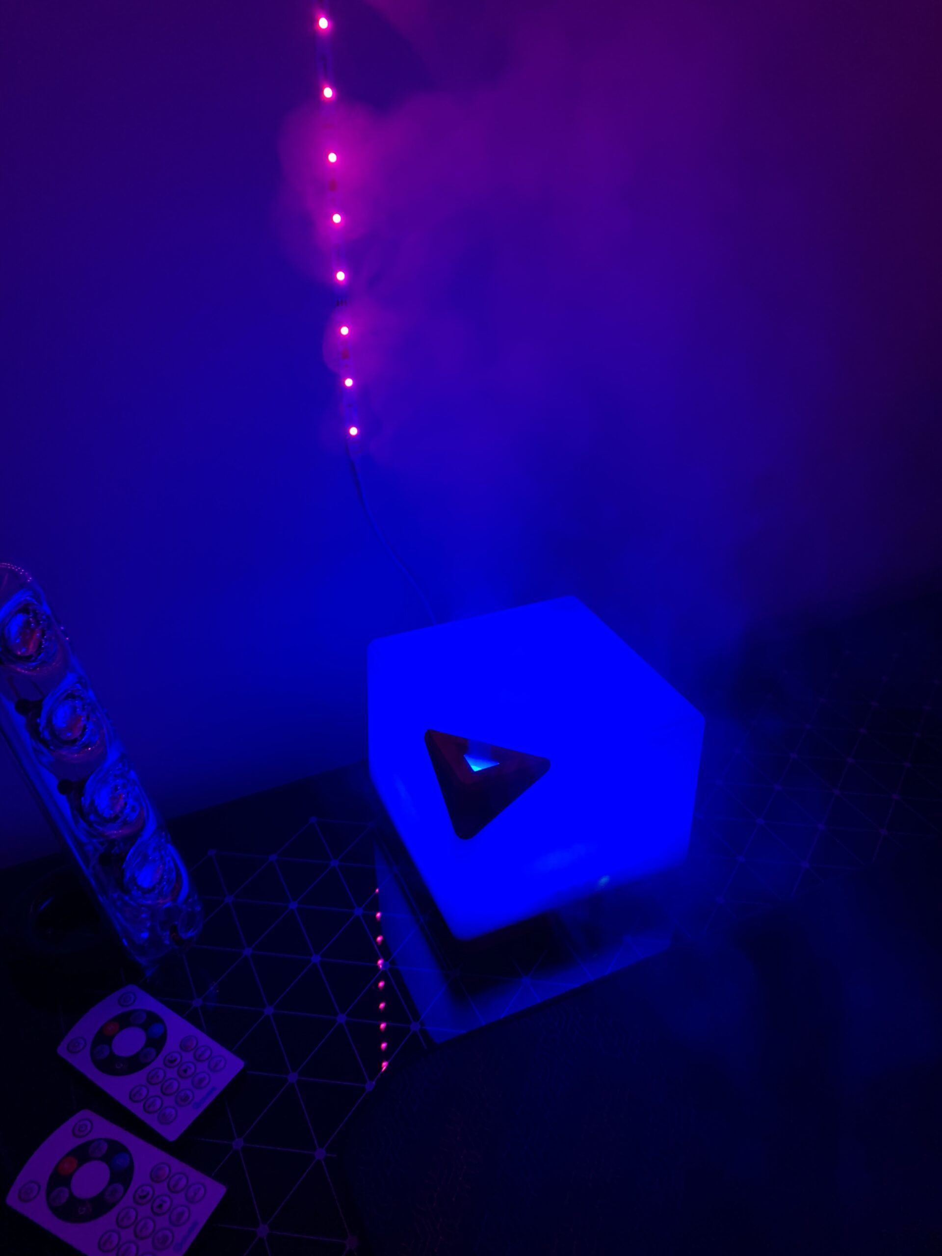 ASAKUKI Essential Oil Diffuser for Home, Large 700 ml Humidifier with Automatic Shut-Off, Scent Aromatherapy Diffuser with 7 LED Lights for Living Room, Kitchen, Bedroom, Hotel - Yellow customer photo 2