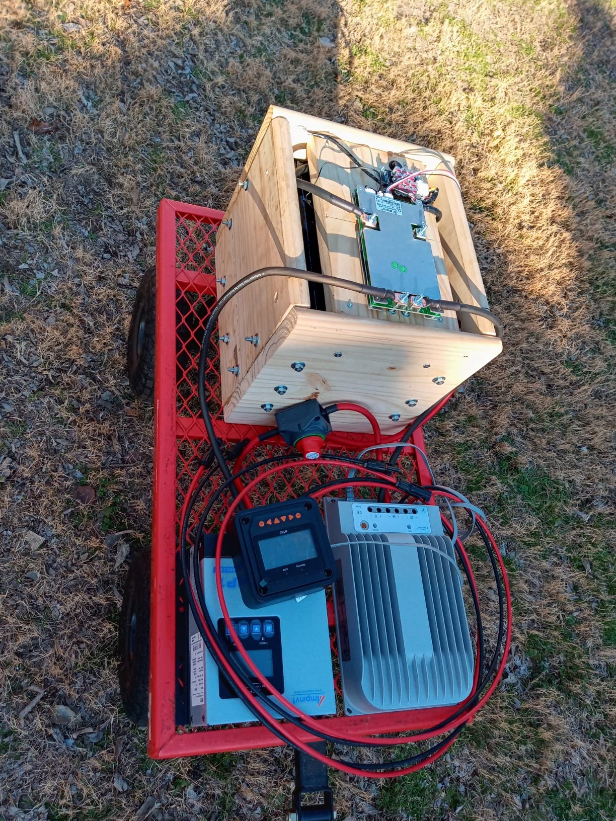 Victron Energy SmartSolar MPPT Solar Charge Controller (Bluetooth) - Charge Controllers for Solar Panels - 100V, 50 amp, 12/24-Volt customer photo 2