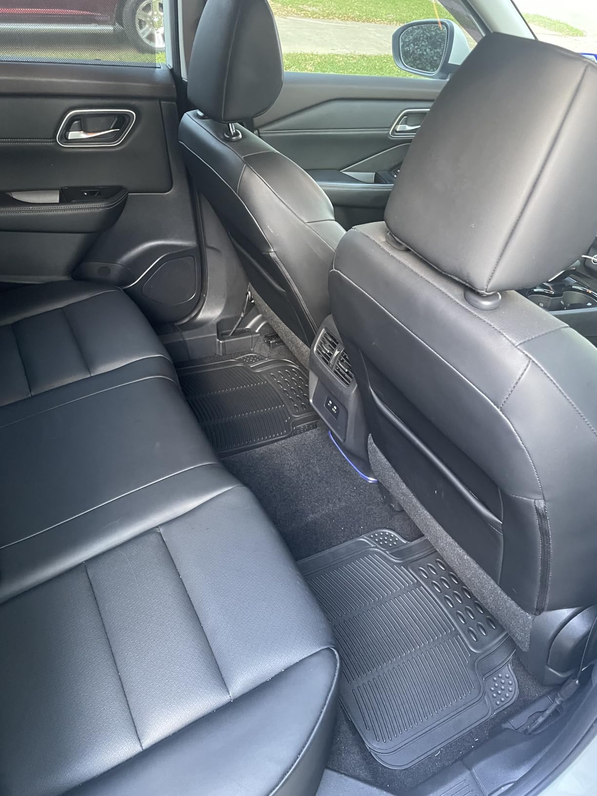 BDK Floor Mats, 4-Piece All-Weather Car Mat with Universal Fit Design, Durable Rubber Car Floor Mats with Capture Ridges, Waterproof for Cars Trucks SUV (Black) customer photo 2