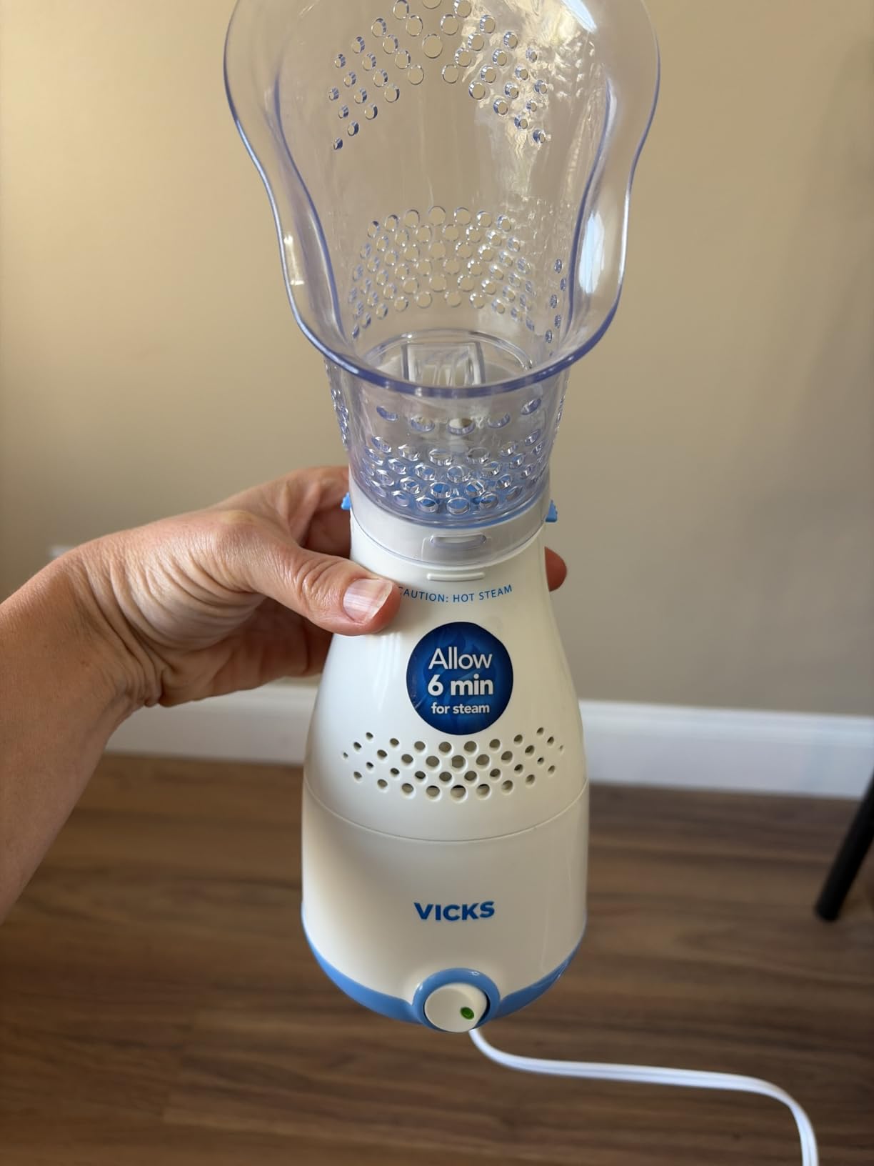 Vicks Sinus Inhaler, Plug-in Non-Medicated Steam Inhaler for Sinus Relief, Allergies, Congestion & Colds, Vocal Steamer, Soothes Nasal & Throat Passages, Works with VapoPads (1 Included) customer photo 2