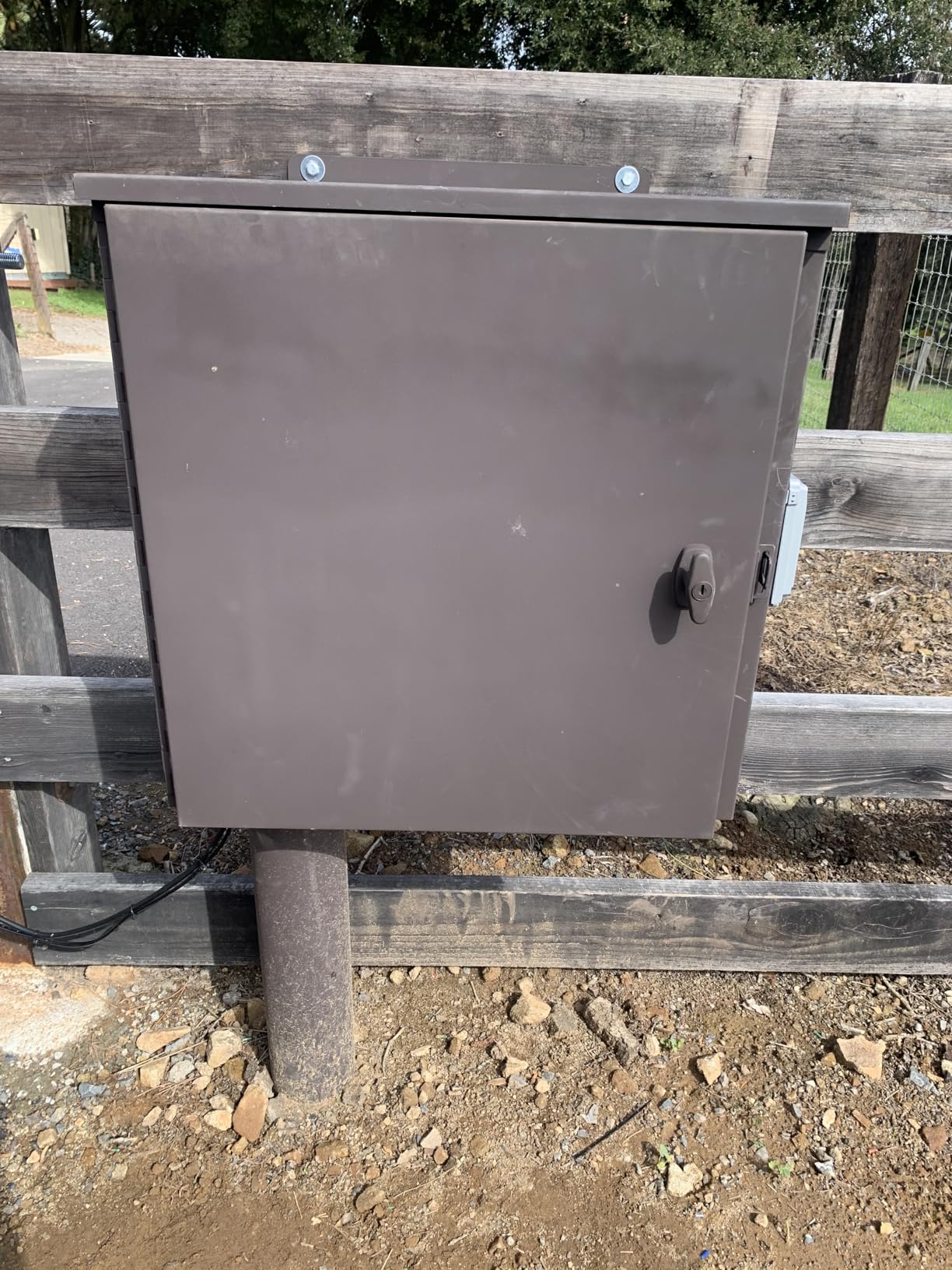 TOPENS A8 Automatic Gate Opener for Heavy Duty Single Swing Gates Up to 18ft customer photo 1