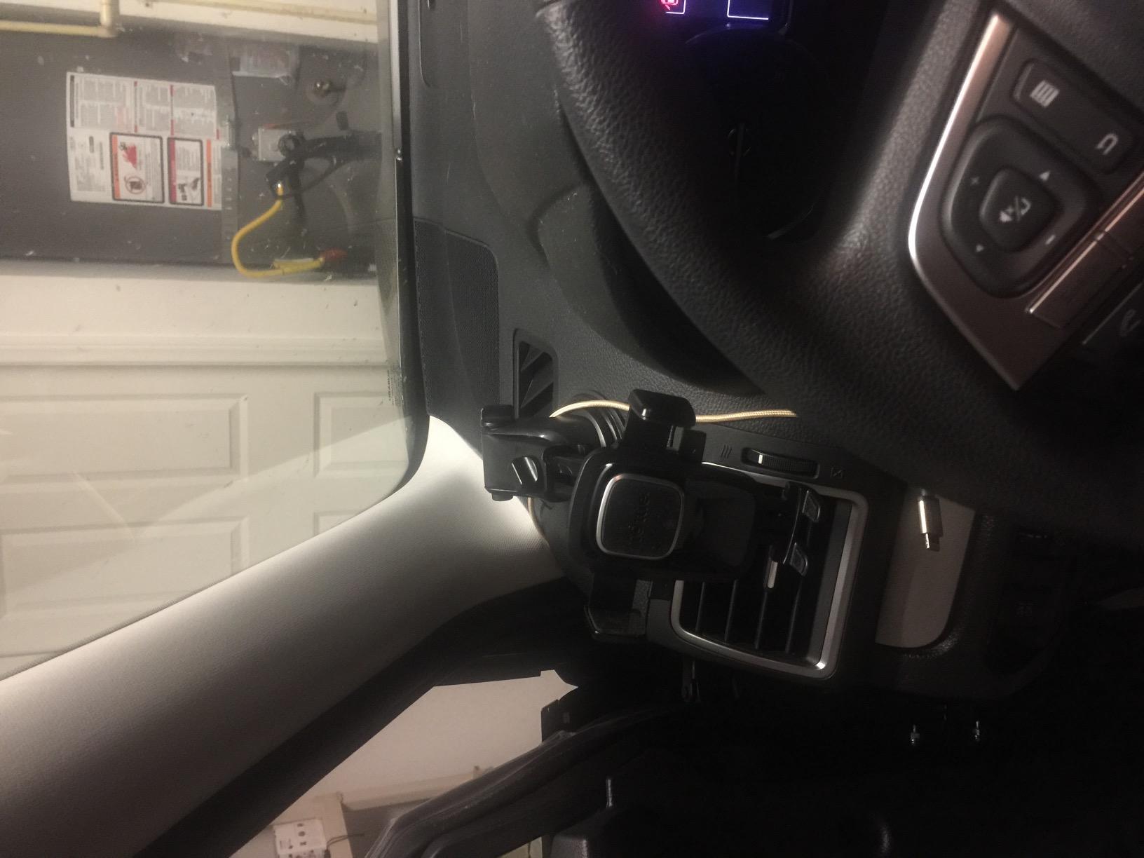 iOttie Easy One Touch Classic Dash & Windshield Universal Car Mount Phone Holder customer photo 2