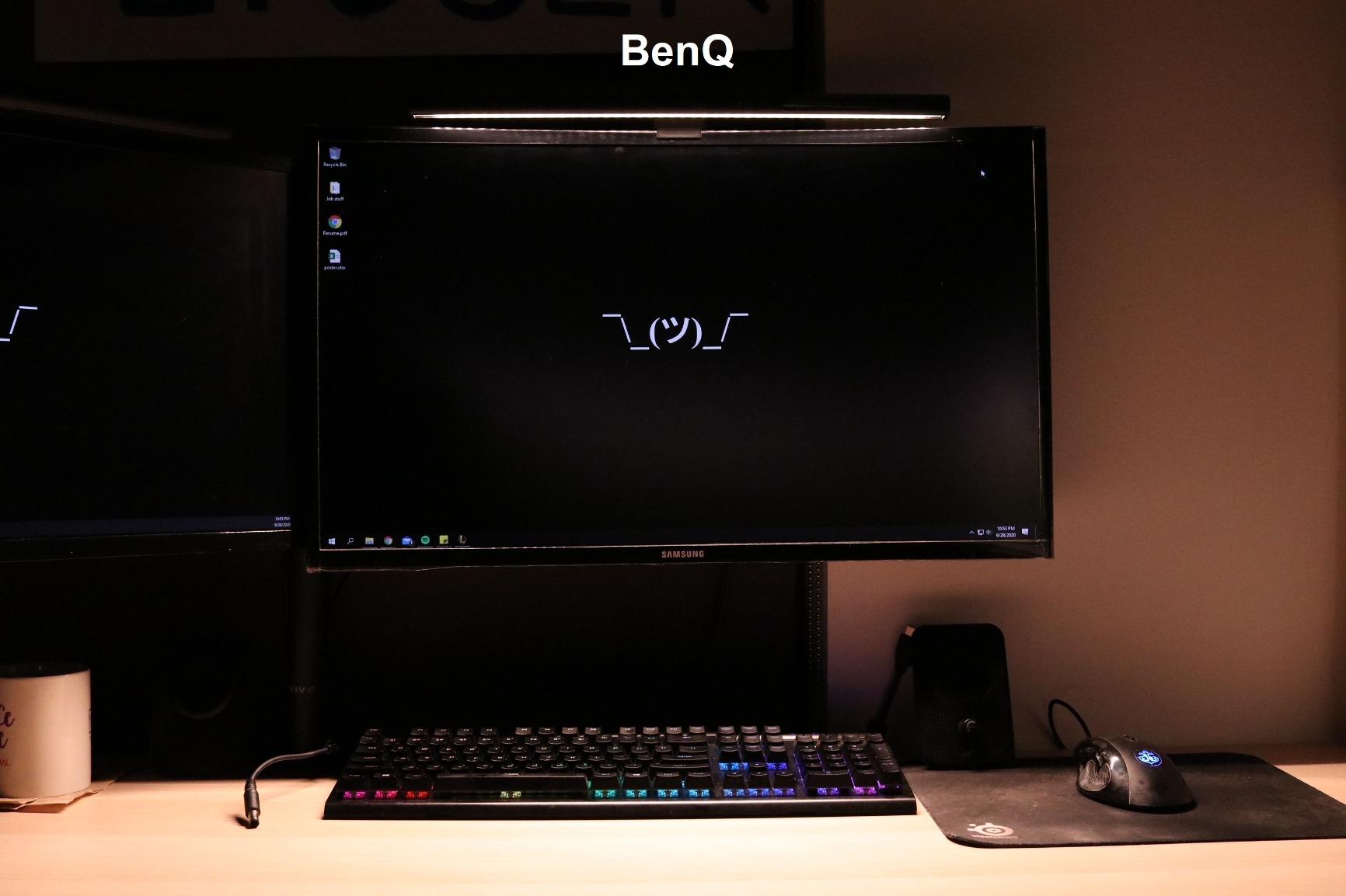 BenQ ScreenBar LED Monitor Light Bar - Auto-dimming, Adjustable Brightness and Color Temperature, No Screen Glare, Space-Saving, Eye-Care USB Monitor Lamp customer photo 2
