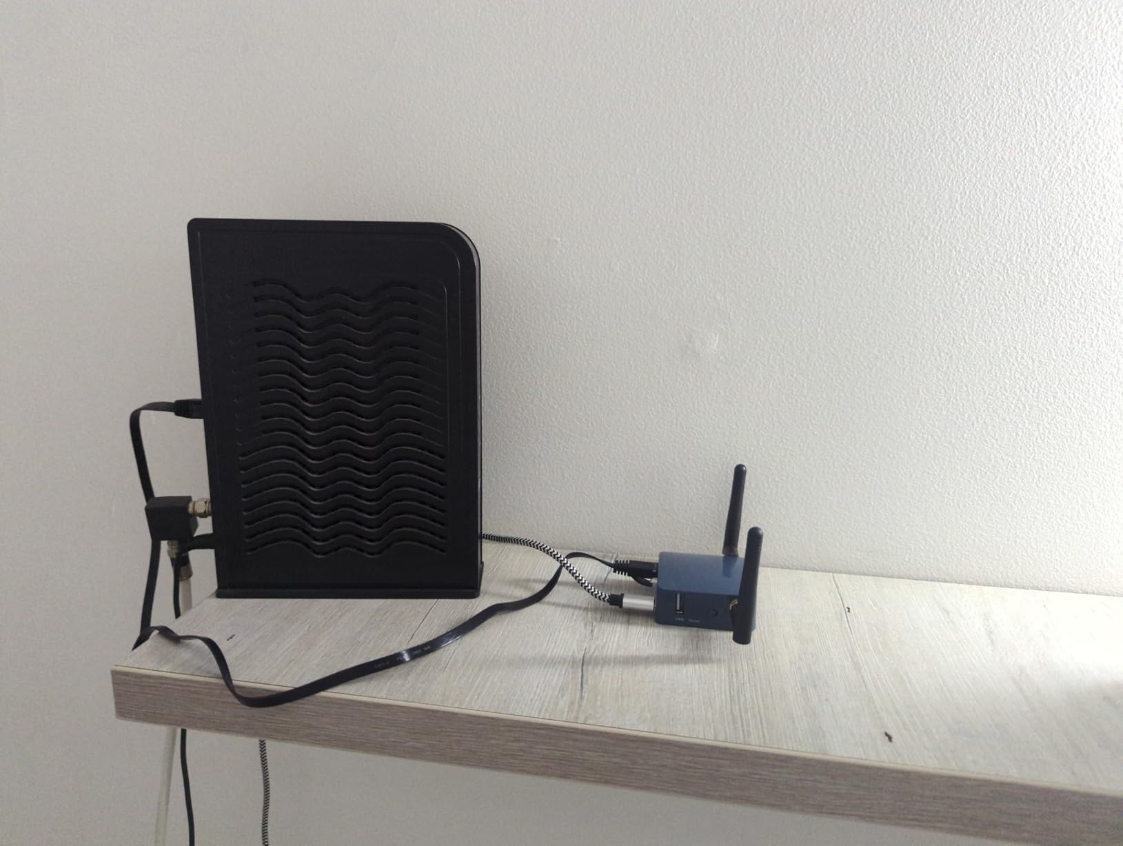 GL.iNet GL-AR300M16-Ext Portable Mini Travel Wireless Pocket Router - WiFi Router | OpenWrt | 2 x Ethernet Ports | OpenVPN/Wireguard VPN for Public & Hotel Wi-Fi | USB 2.0 Port | 2 x External Antennas customer photo 1