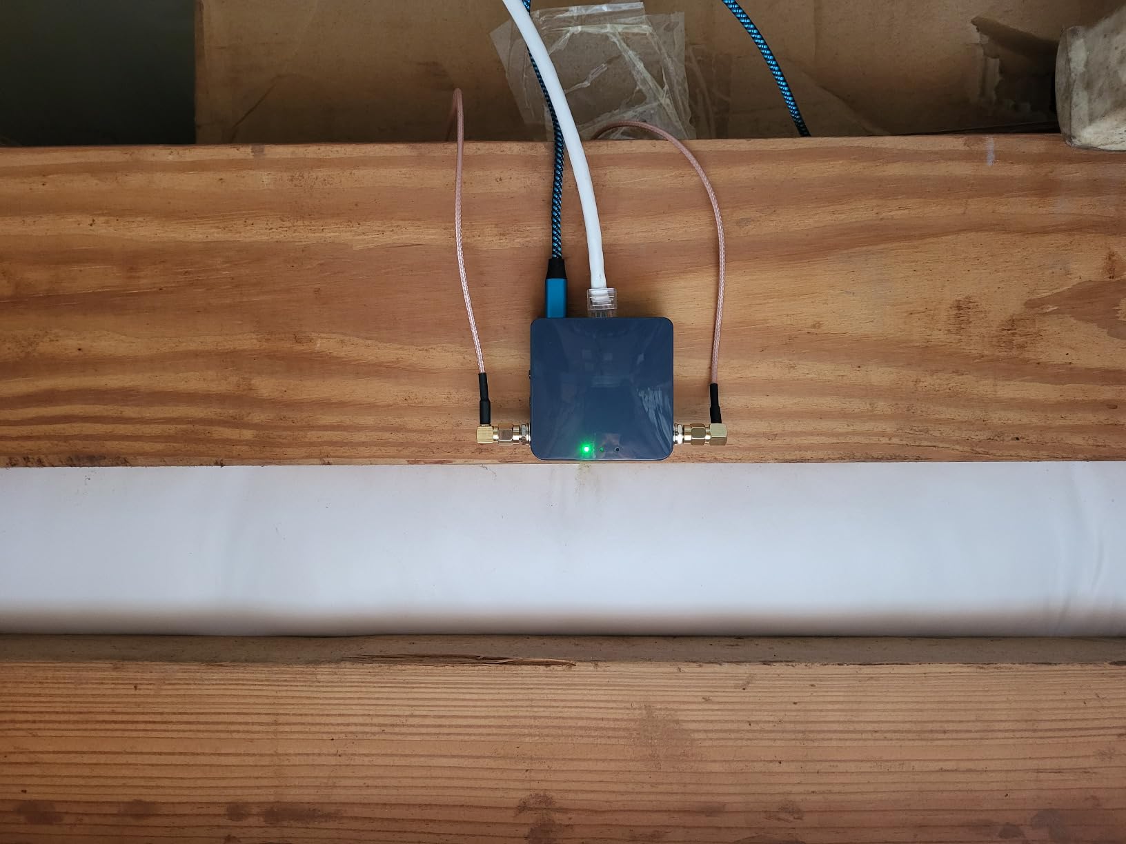 GL.iNet GL-AR300M16-Ext Portable Mini Travel Wireless Pocket Router - WiFi Router | OpenWrt | 2 x Ethernet Ports | OpenVPN/Wireguard VPN for Public & Hotel Wi-Fi | USB 2.0 Port | 2 x External Antennas customer photo 2