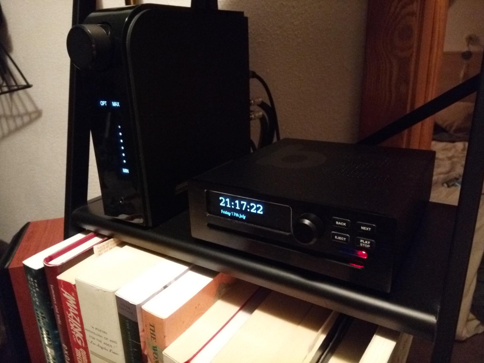 NAD D 3020 V2 Hybrid Digital Integrated Amplifier - 24-Bit/192kHz DAC, Phono Input, Bluetooth aptX, & Subwoofer Out customer photo 1