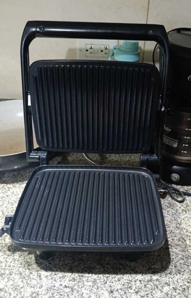 Hamilton Beach Panini Press, Sandwich Maker & Electric Indoor Grill, Upright Storage, PFAS-Free Nonstick Easy Clean Grids, Stainless Steel (25410) customer photo 1