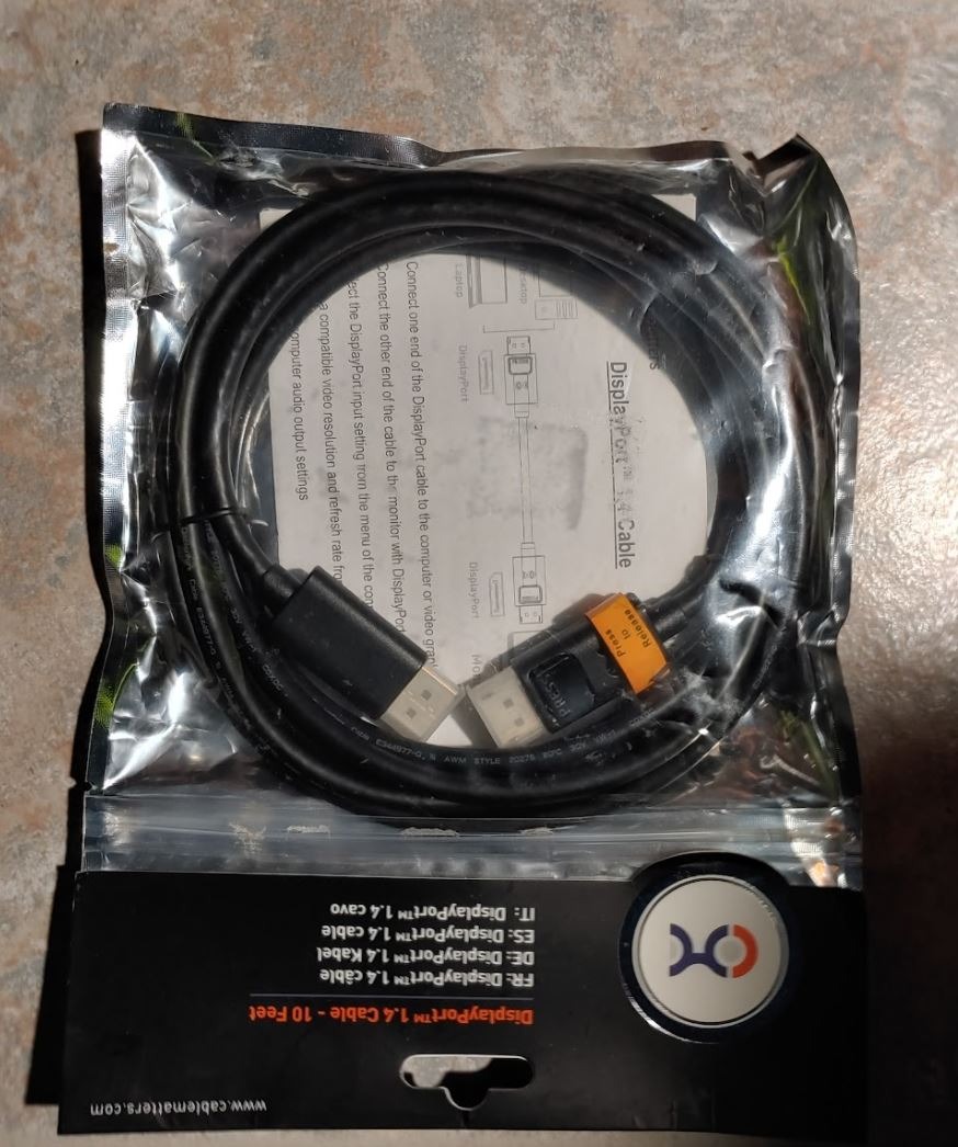 Cable Matters [VESA Certified] 32.4Gbps DisplayPort 1.4 Cable - 6ft, Support 8K 60Hz, 4K 240Hz DisplayPort Cable 1.4 with FreeSync, G-SYNC and HDR for Gaming Monitor, PC, RTX 4080/4090, RX 6800/6900 customer photo 2