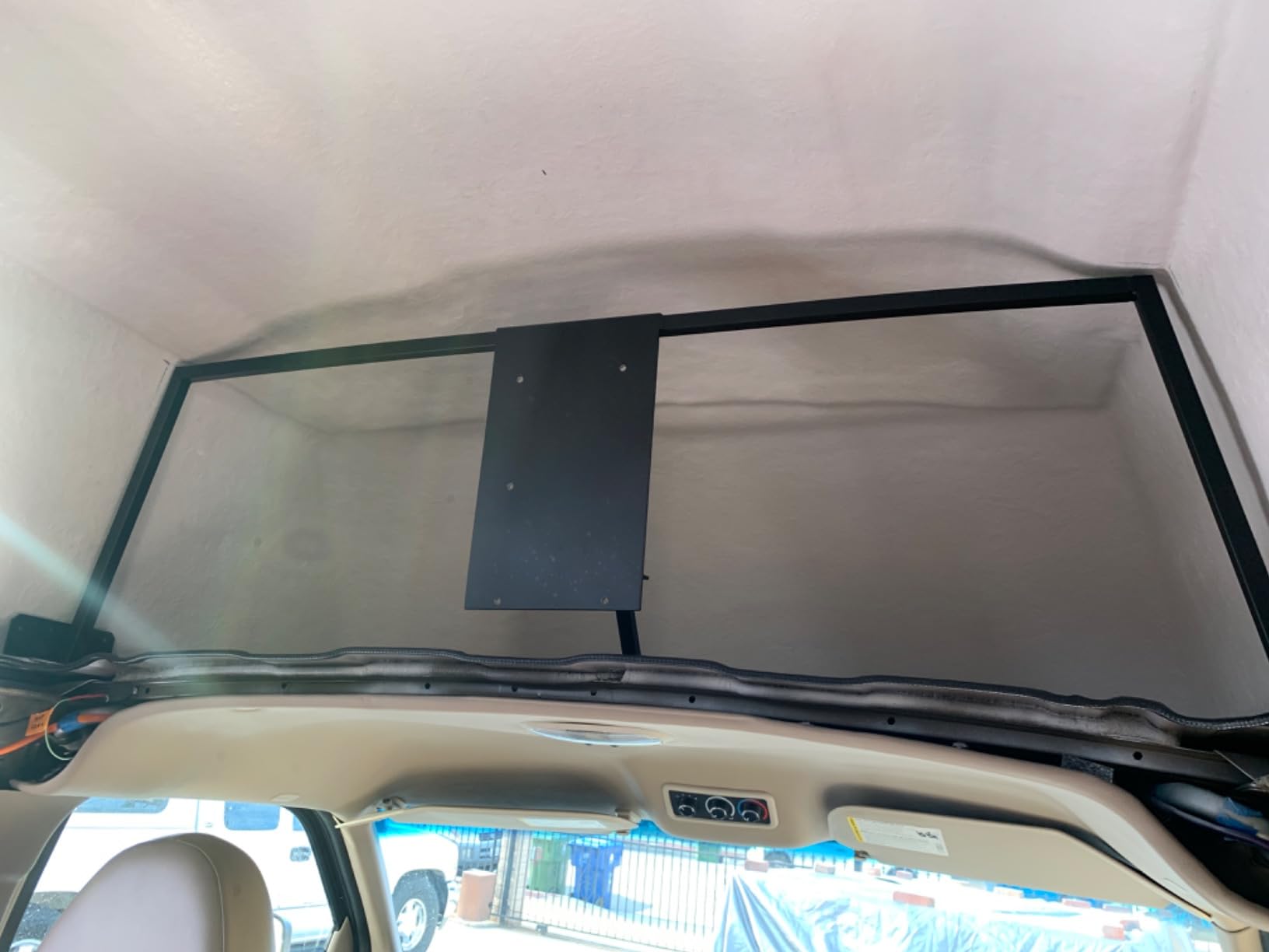 Mount-It! Lockable RV TV Mount 23-55 Inch, Full Motion RV TV Wall Mount for Camper & Travel Trailer, Quick Release Locking Arm RV TV Bracket, Heavy Duty VESA 75x75-400x400, 77 lb customer photo 2