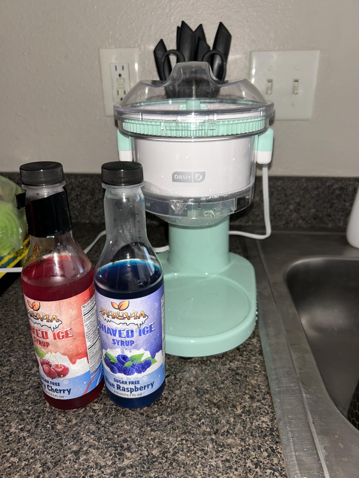 Dash Shaved Ice Maker - Frozen Dessert Maker for Snow Cones, Slushies, Cocktails & More - Easy to Use & Clean - Space-Saving Design - Aqua customer photo 2