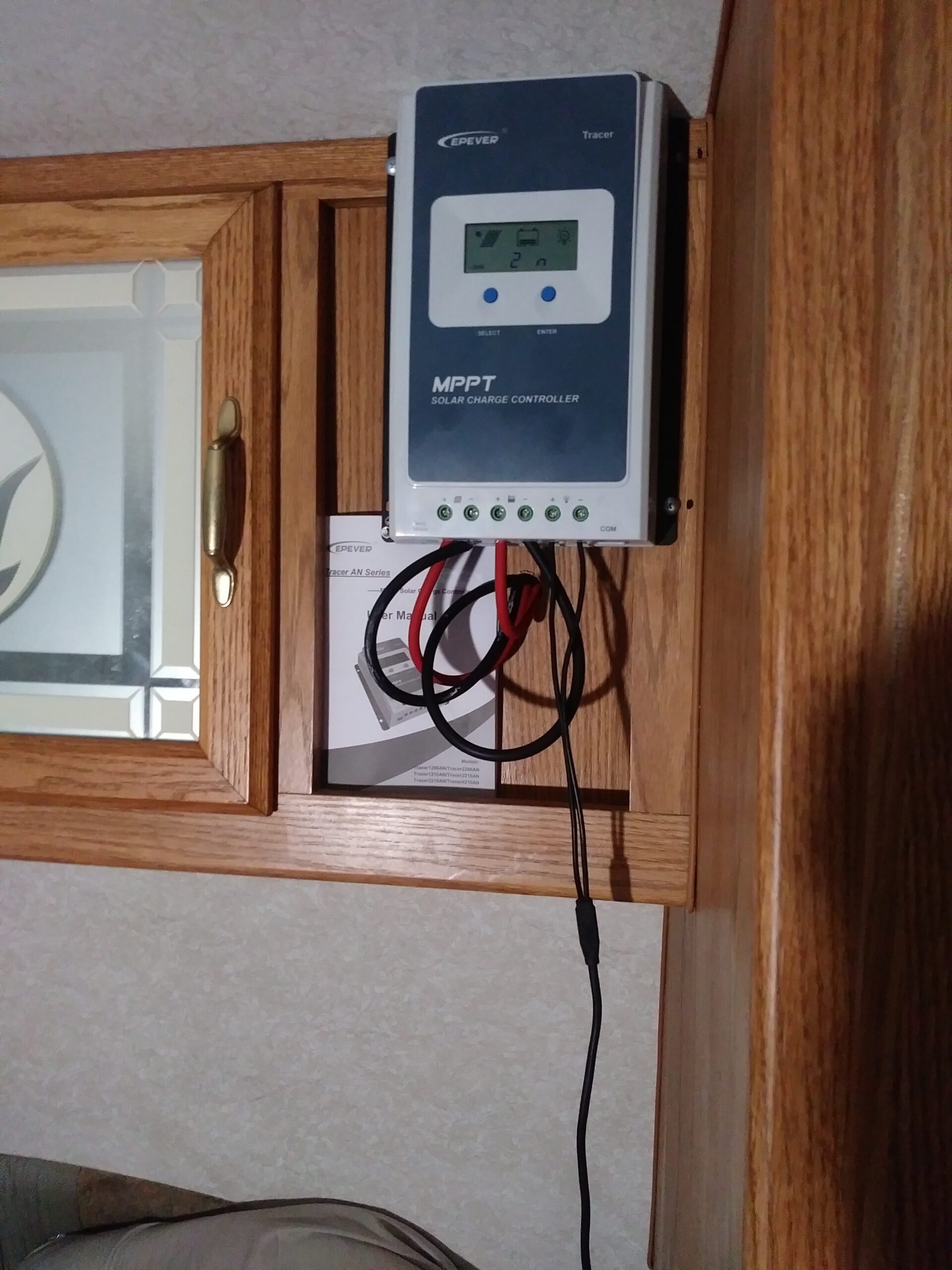 EPEVER MPPT Solar Charge Controller 40A 12V 24V Auto Max PV 100V Solar Panel Regulator Common Negative Ground LCD Display Tracer4210AN G3 for Gel Flooded Sealed LiFePO4 Lithium Battery customer photo 1