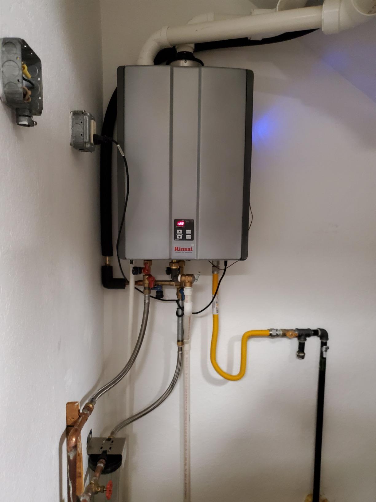 Rinnai RUR160iN Condensing Tankless Hot Water Heater, 9 GPM, Natural Gas, Indoor Installation customer photo 2