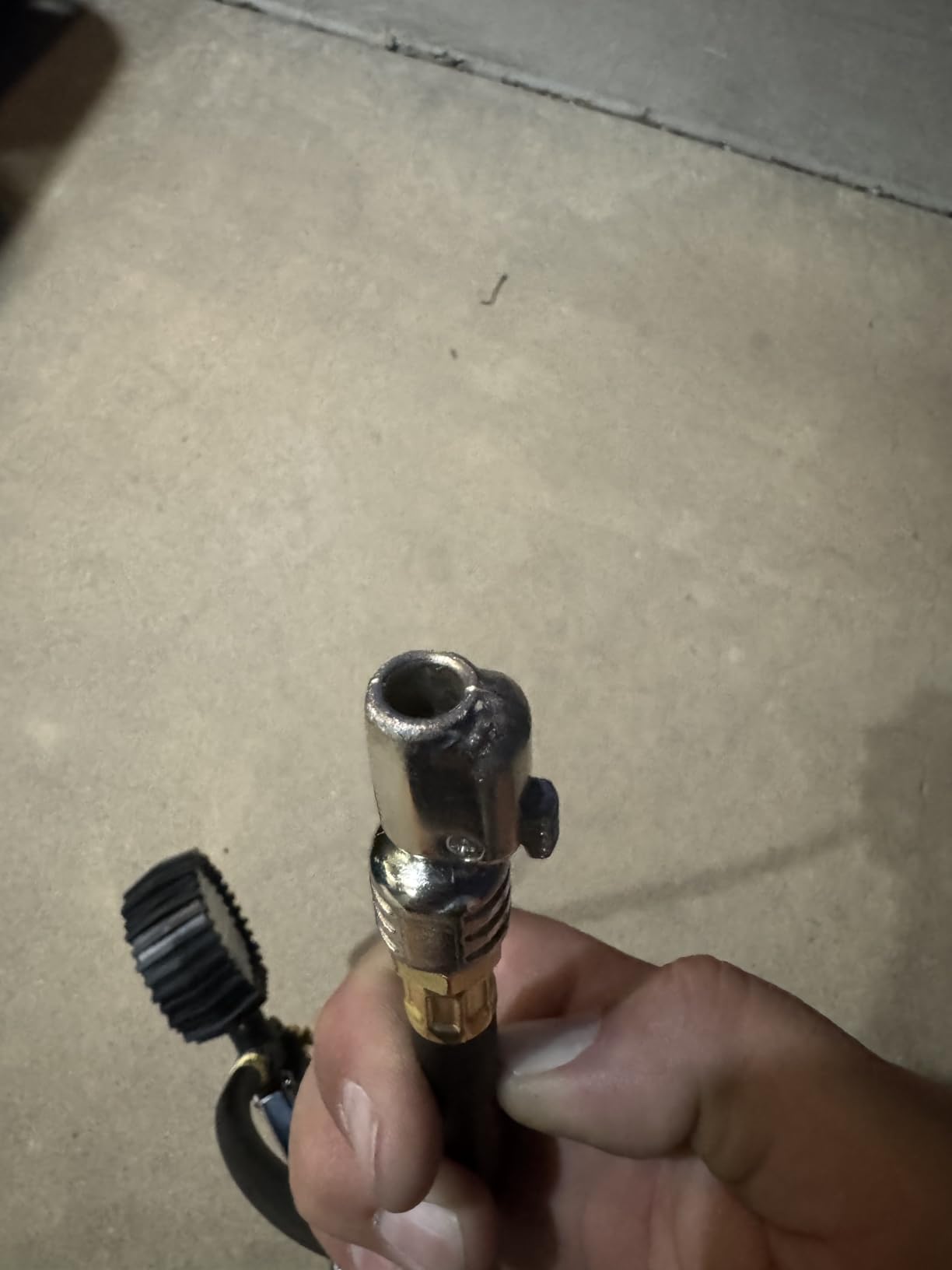 AstroAI Digital Tire Pressure Gauge with Inflator, 3-250 PSI Air Chuck and Compressor Accessories Heavy Duty with Quick Connect Coupler, 0.1 Display Resolution, 1pack customer photo 1