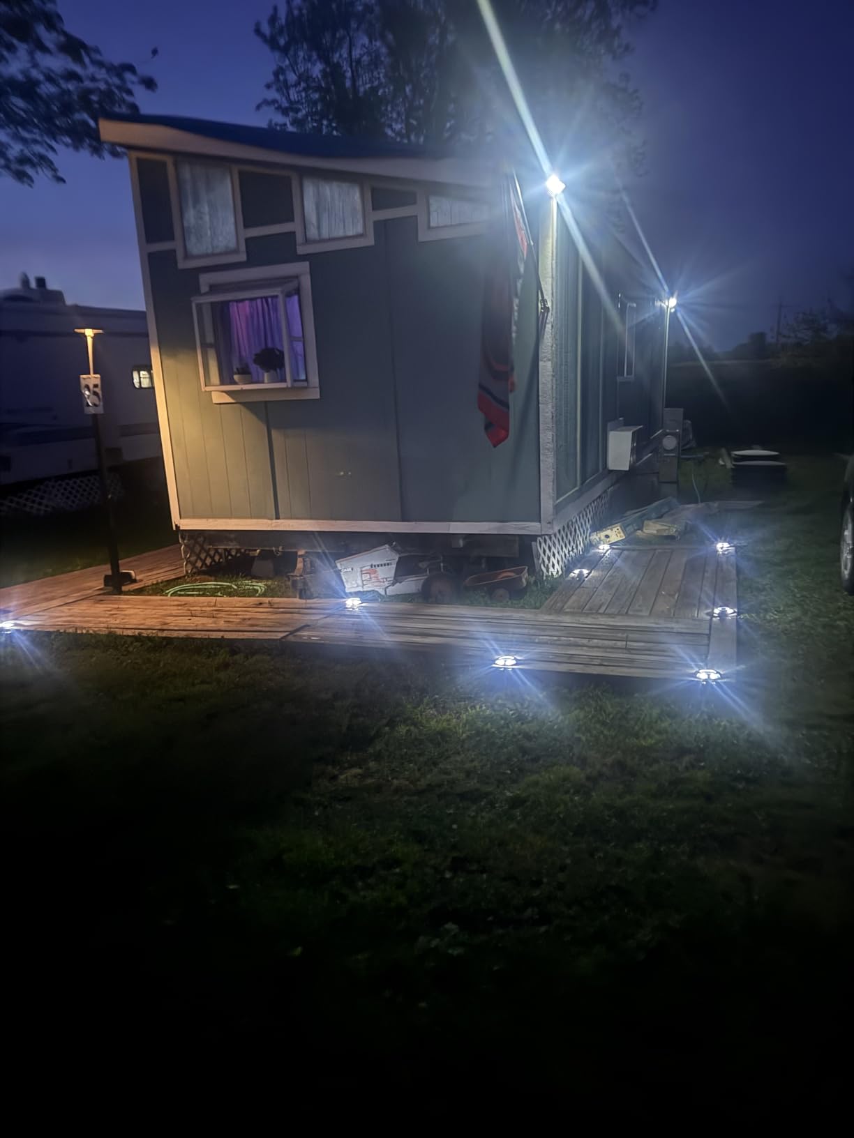 SIEDiNLAR Solar Deck Lights Driveway Dock LED Light Solar Powered Outdoor Waterproof Road Markers 4 Pack (White) customer photo 1