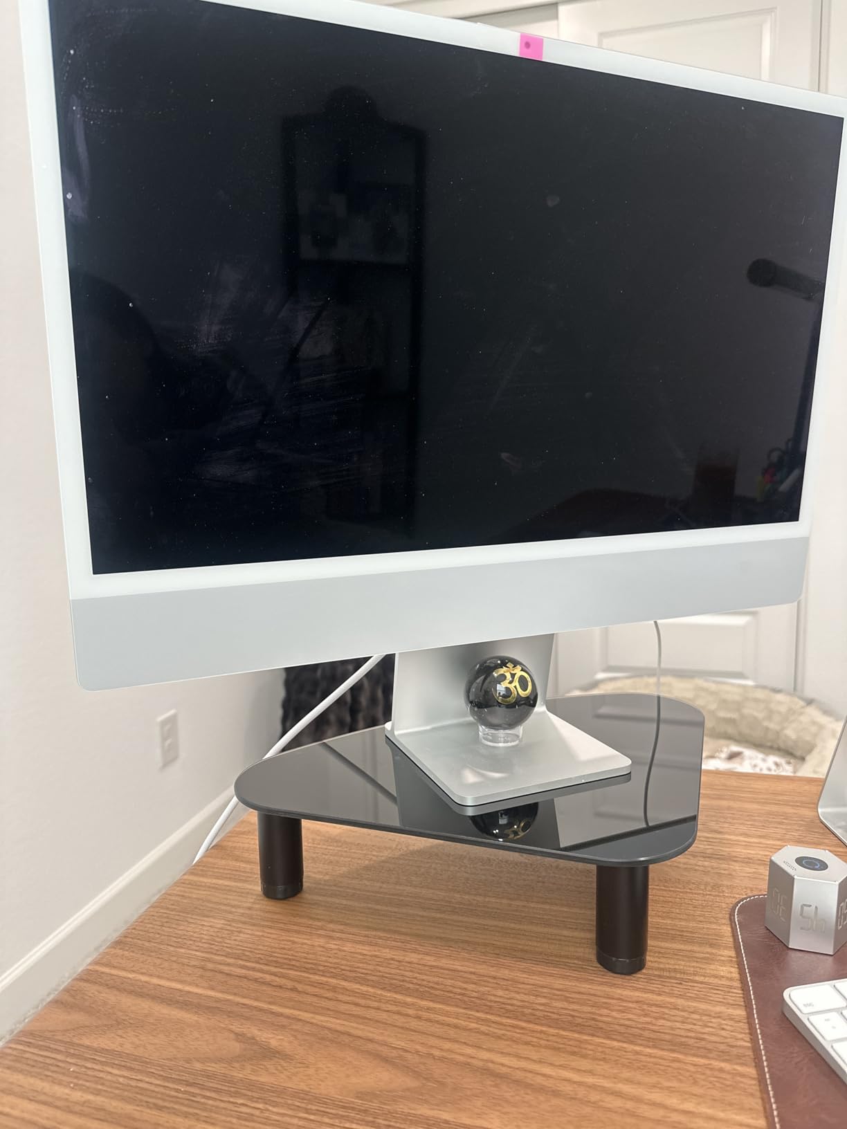 Hemudu Clear Glass Computer Monitor Riser / Triangle Desktop Universal Corner Stand for Computer Monitor & Laptop HD01T-003 customer photo 1