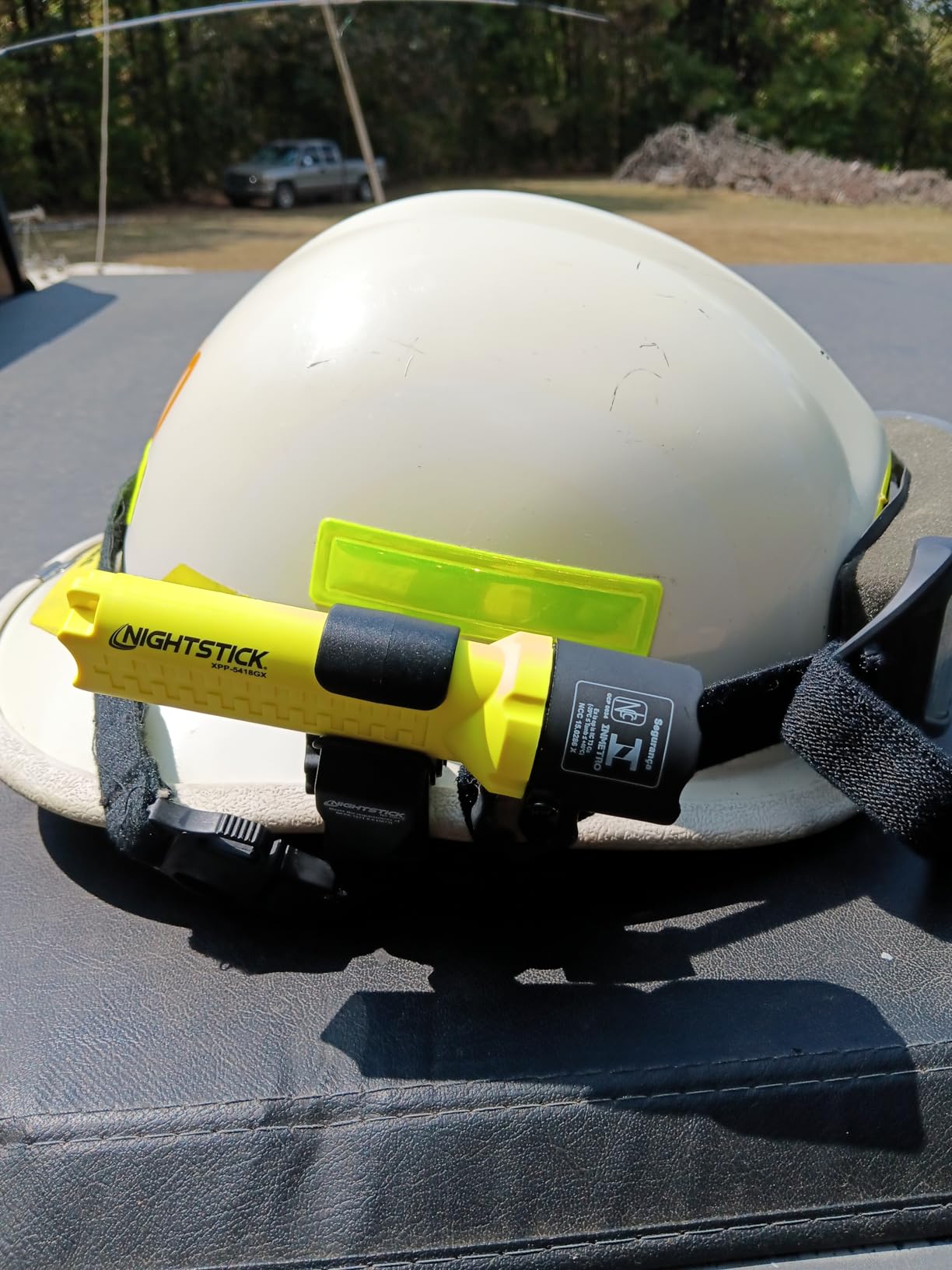 Nightstick XPP-5418GX-K01 Intrinsically Safe Flashlight Kit w/Helmet Mounts - 3 AA (not Included) - Green - UL913 / ATEX customer photo 2