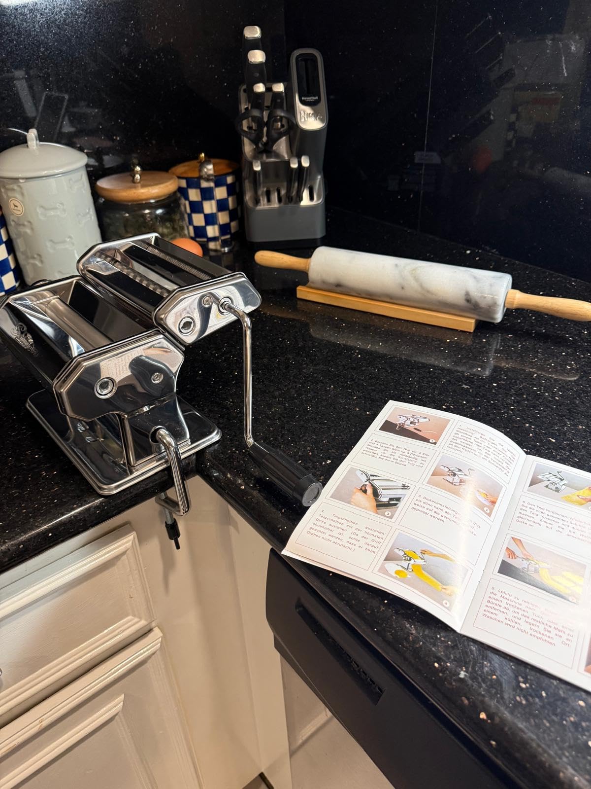 Sailnovo Pasta Maker Machine, 180 Roller Pasta Maker, 9 Adjustable Thickness Settings 2-in-1 Noodles Maker with Rollers and Cutter, Perfect for Spaghetti, Fettuccini, Lasagna or Dumpling Skin Silver customer photo 2