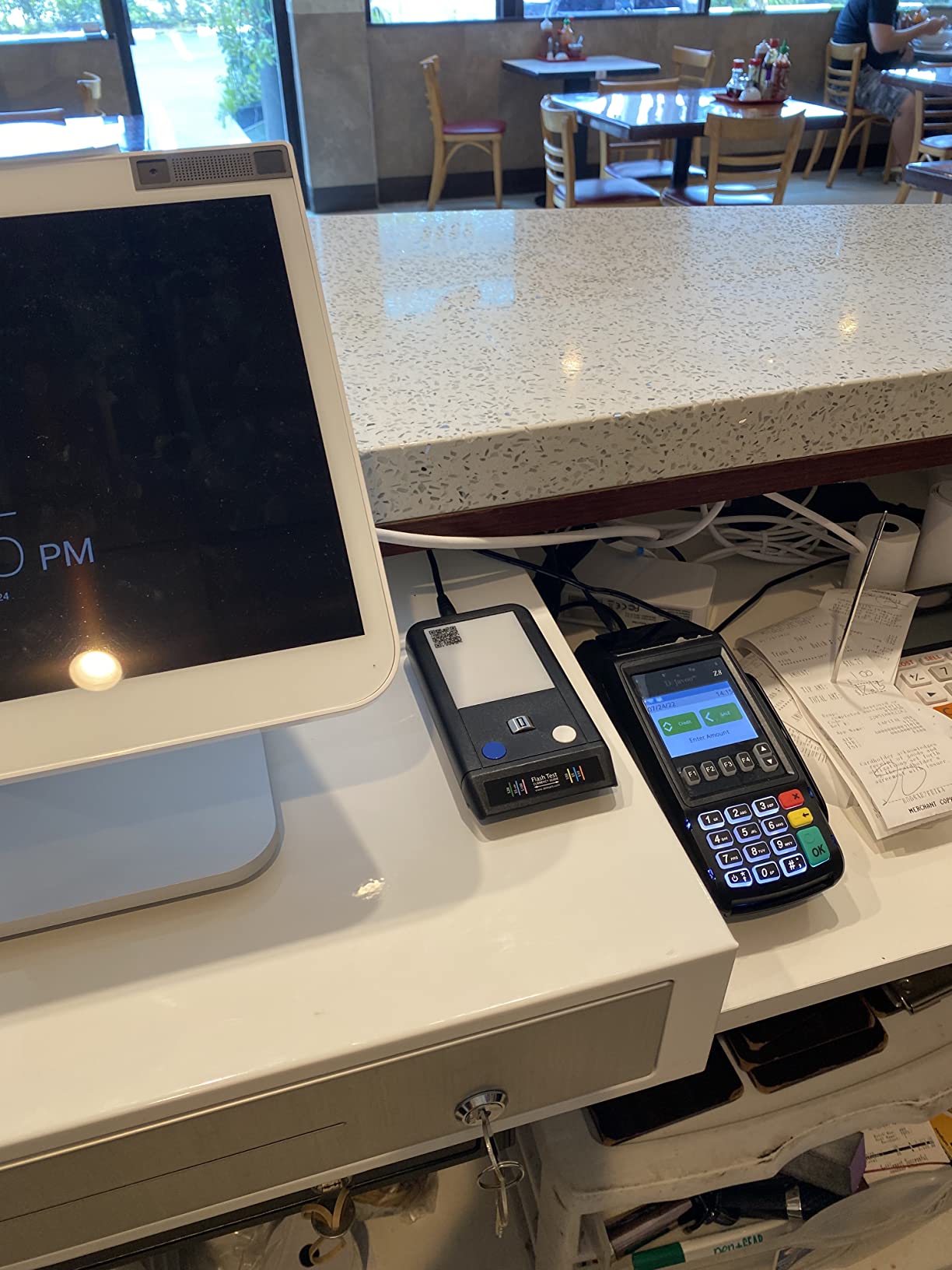 Dri Mark Flash Test Counterfeit Bill Detector, 3 Easy Tests in One Small Device, Watermark, Ink, Security Strip, Fast and Accurate Money Checker, Fake Currency Detection Machine, Maintenance Free customer photo 1