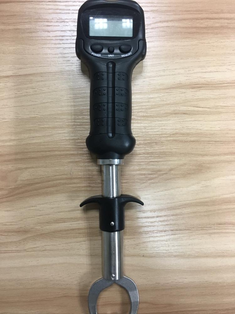 Piscifun Fish Gripper with Digital Fish Scale, Memory Function Fishing Scale, Save Up to Most 10 Set of Weight, Saltwater-Resistant, Portable Stainless Steel Fish Lip Gripper, Fishing Gear Gift customer photo 2