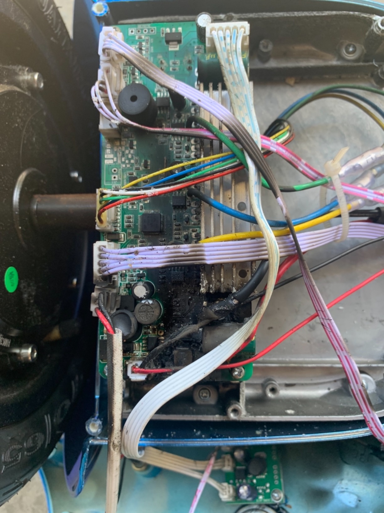 Hover-1 Titan Electric Self Balancing Scooter with 8MPH Top Speed, 8 Mile Range, 3.5HR Full-Charge, Built-In Bluetooth Speaker, Rider Modes: Beginner to Expert customer photo 2