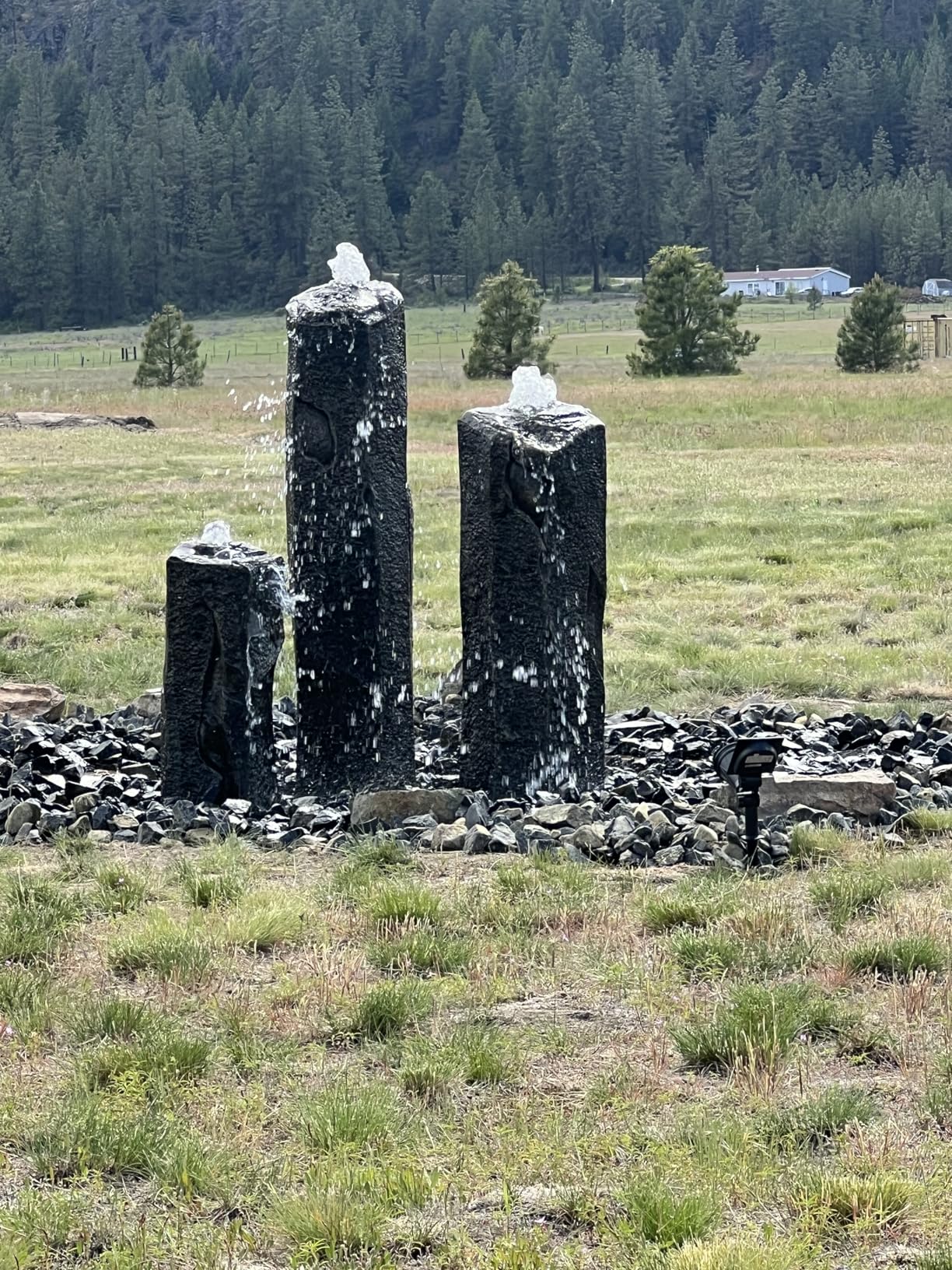 VIVOSUN 4500 GPH Submersible Water Pump, 220W Pond Pump, Ultra Quiet Aquarium Pump with 19FT. Lift Height for Pond Waterfall, Fish Tank, Statuary, or Hydroponics customer photo 1