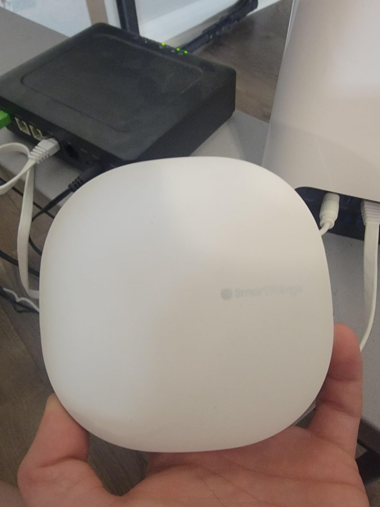 Samsung SmartThings Hub 3rd Generation | Smart Home Automation Hub | Zigbee, Z-Wave, Cloud | Alexa, Google Home Compatible customer photo 1