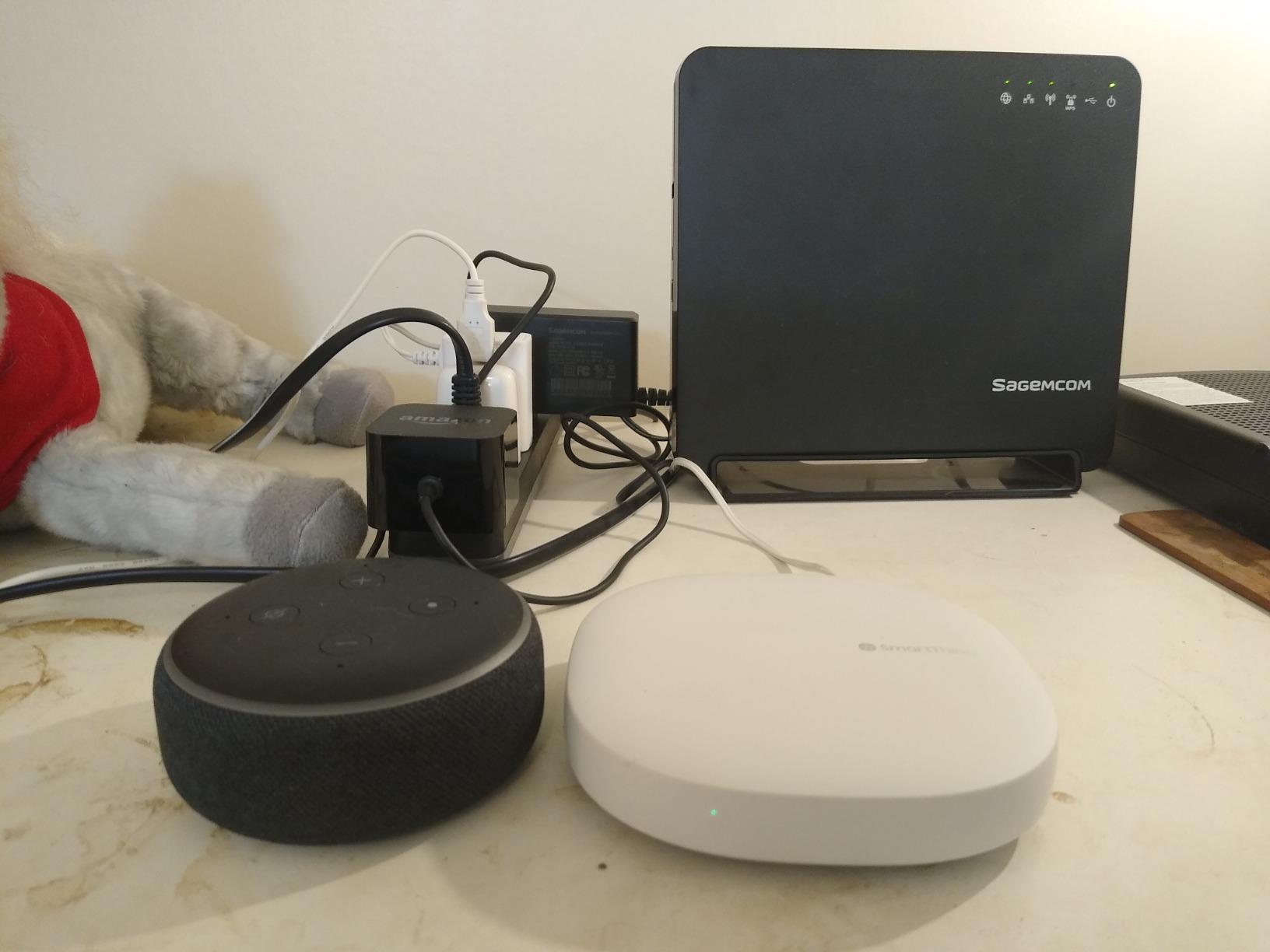 Samsung SmartThings Hub 3rd Generation | Smart Home Automation Hub | Zigbee, Z-Wave, Cloud | Alexa, Google Home Compatible customer photo 2