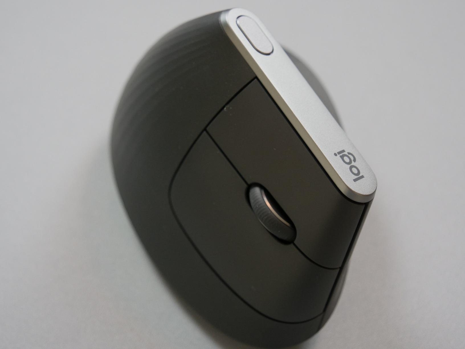 Logitech MX Vertical Wireless Mouse - Ergonomic Design Reduces Muscle Strain, Move Content Between 3 Windows and Apple Computers, Rechargeable, Graphite customer photo 2