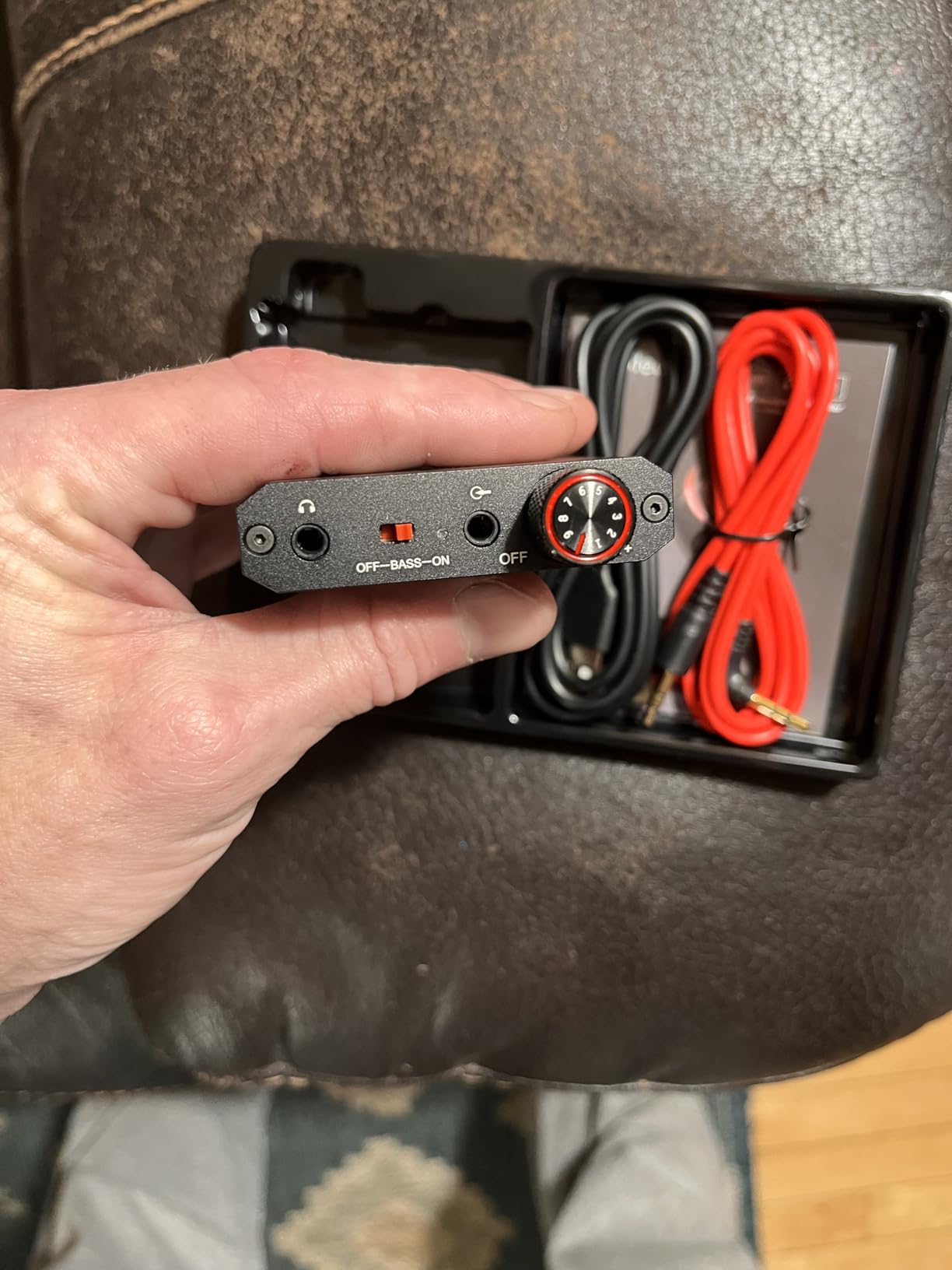 Neoteck 3.5mm Headphone Amp with Bass Boost Portable HiFi Headphone Amplifier, 16-300 Ohm, Aluminum Matte Surface for Mac, Phones, iPad, MP3, MP4 Computers PS4 PS5 Controller-Dark Grey customer photo 1