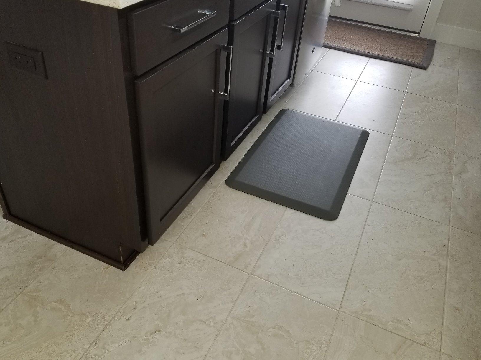 KANGAROO Thick Ergonomic Anti Fatigue Mats for Kitchen Floor, Cushioned Standing Office Desk Mat, Waterproof Scratch Resistant Topside, Supportive All Day Comfort Padded Foam Rugs, 17x24, Black customer photo 2