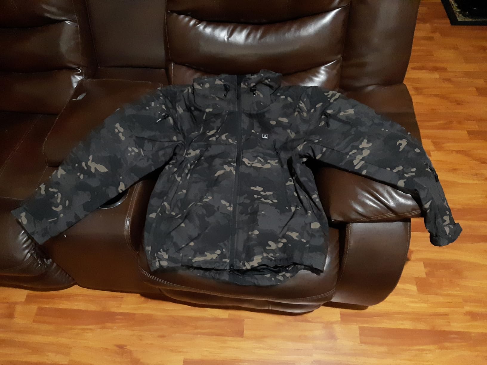 DEWBU Heated Jacket for Men with 12V Battery Pack Winter Outdoor Soft Shell Electric Heating Coat customer photo 1