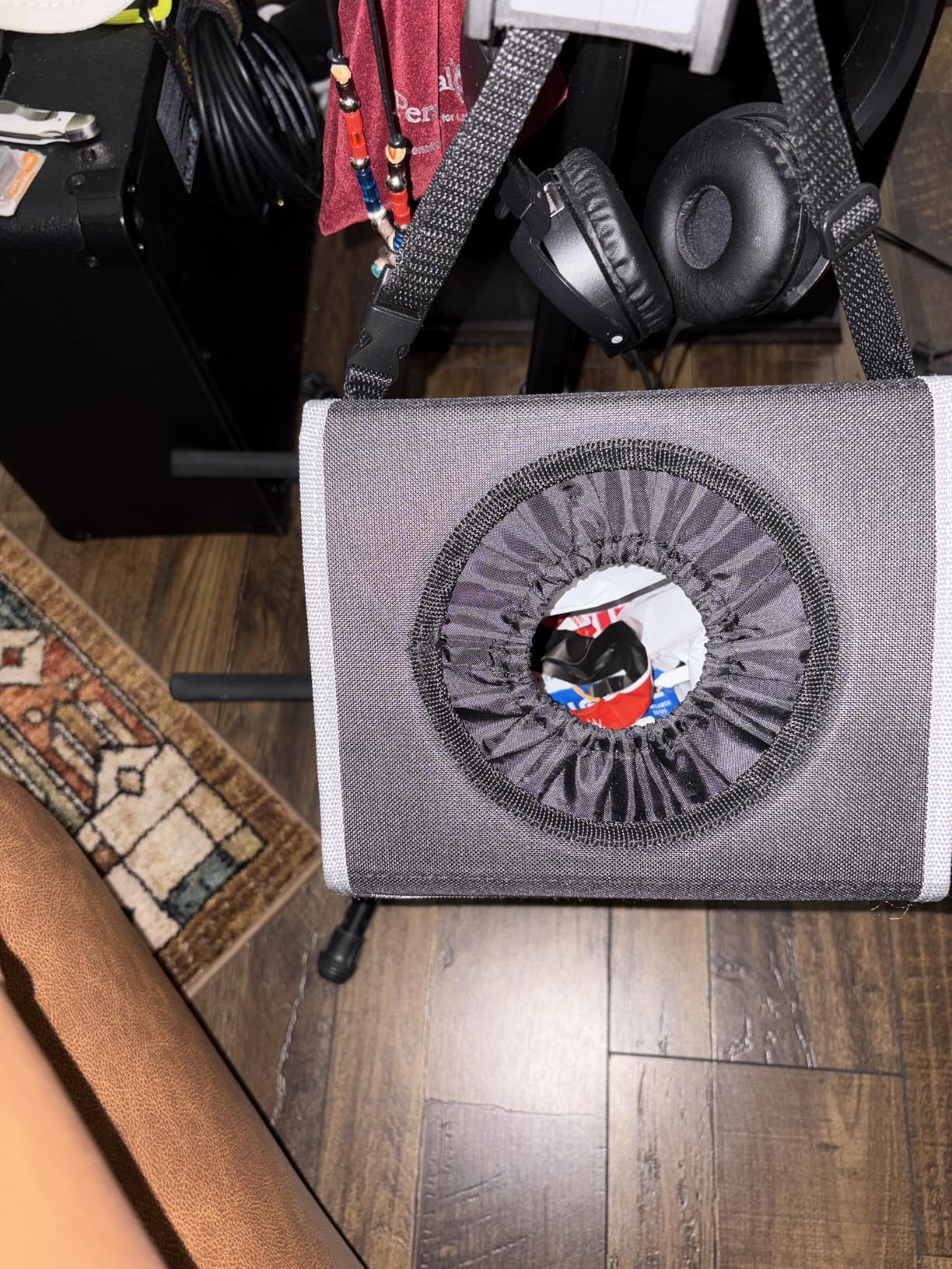 EPAuto Waterproof Car Trash Can with Lid and Storage Pockets, 2.5 Gallon, Black customer photo 1