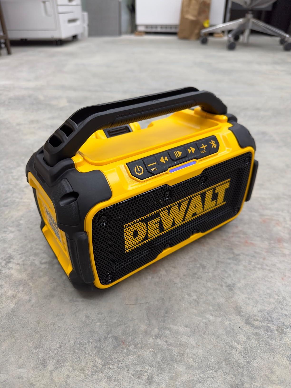DEWALT 20V MAX Bluetooth Speaker, 100 ft Range, Durable for Jobsites, Phone Holder Included, Lasts 8-10 Hours with Single Charge (DCR010) customer photo 2