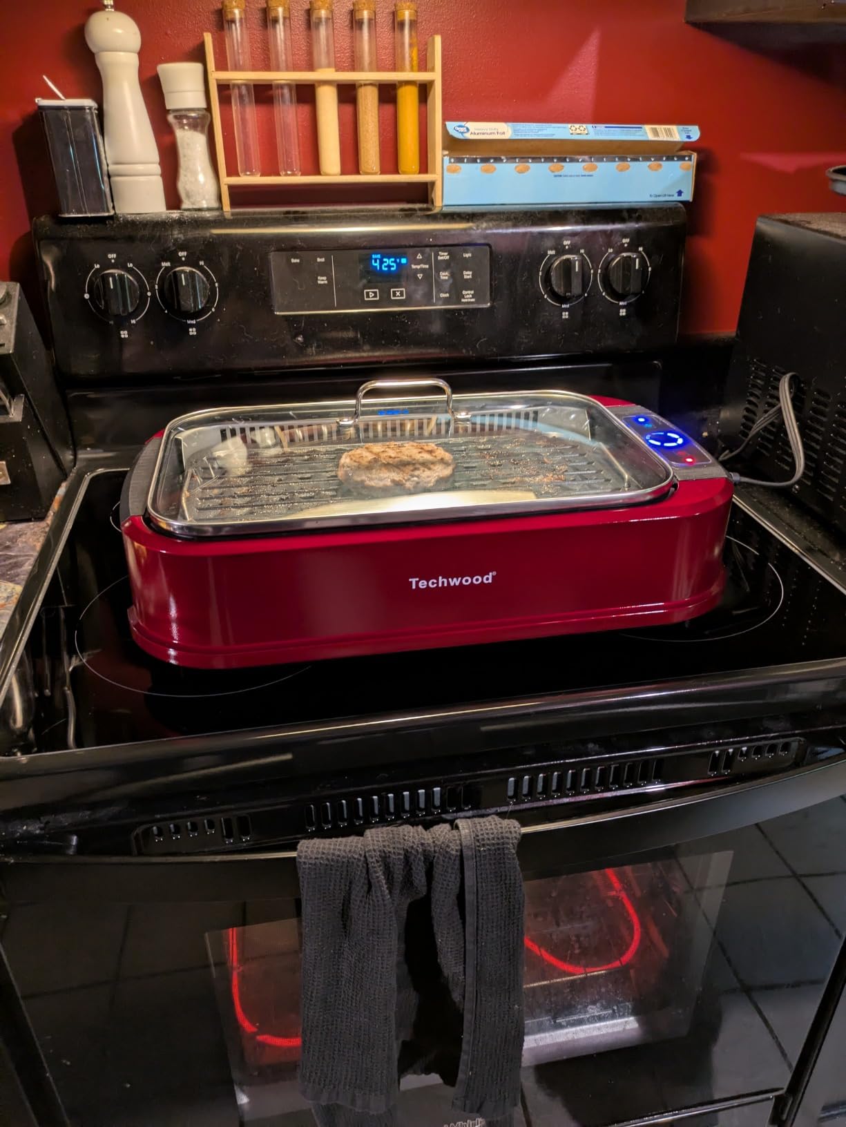 Techwood Indoor Smokeless Grill with Tempered Glass Lid and Double Removable Plate customer photo 1