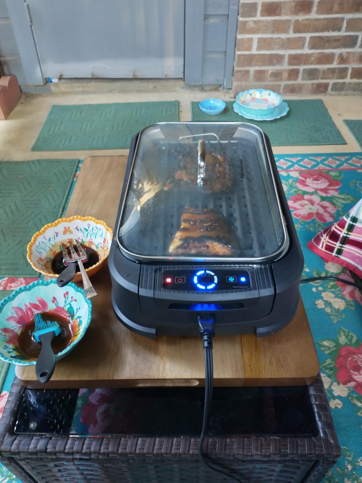 Techwood Indoor Smokeless Grill with Tempered Glass Lid and Double Removable Plate customer photo 2