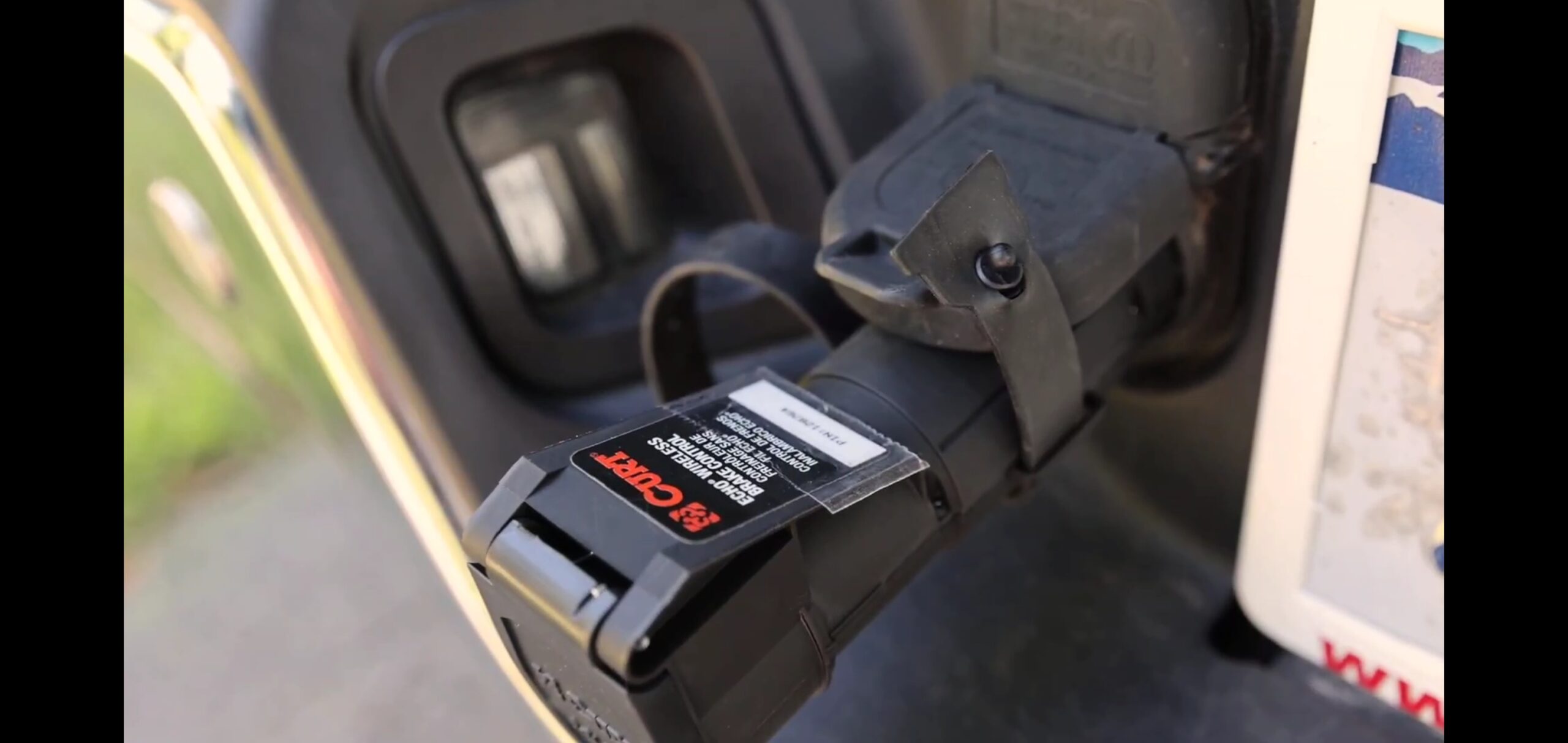 CURT 51180 Echo Mobile Electric Trailer Brake Controller with Bluetooth Enabled Smartphone Connection, Proportional customer photo 2