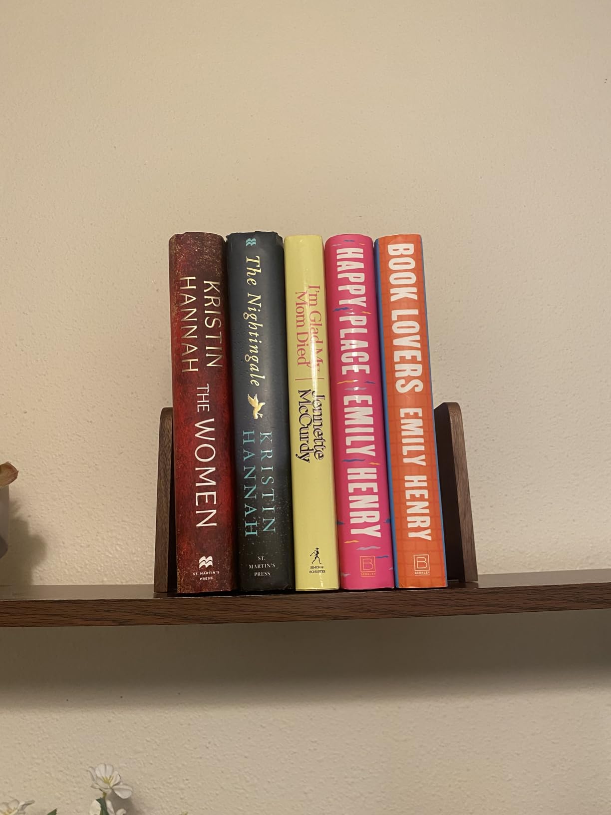 Muso Wood Book Ends for Shelves, Non-Slip Bookends, Heavy Duty Wooden Bookend Support for Books and Movies (Walnut 1 Pair) customer photo 2