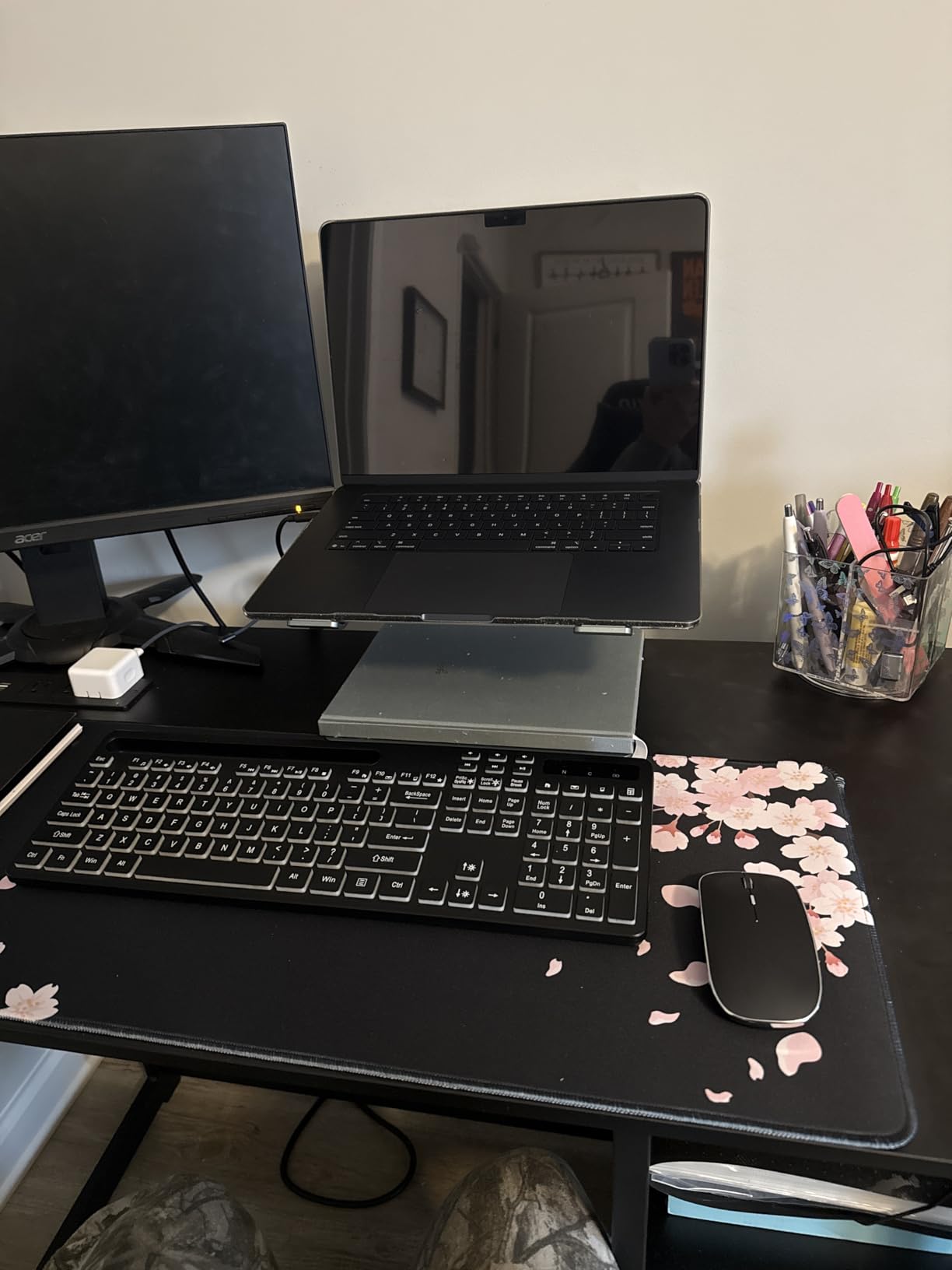 Nulaxy Fully Aluminum Detachable Laptop Stand, Ergonomic Ventilated Cooling Laptop Holder Computer Riser for Desk, Anti-Slip Design Notebook Stand Compatible with All 10-16